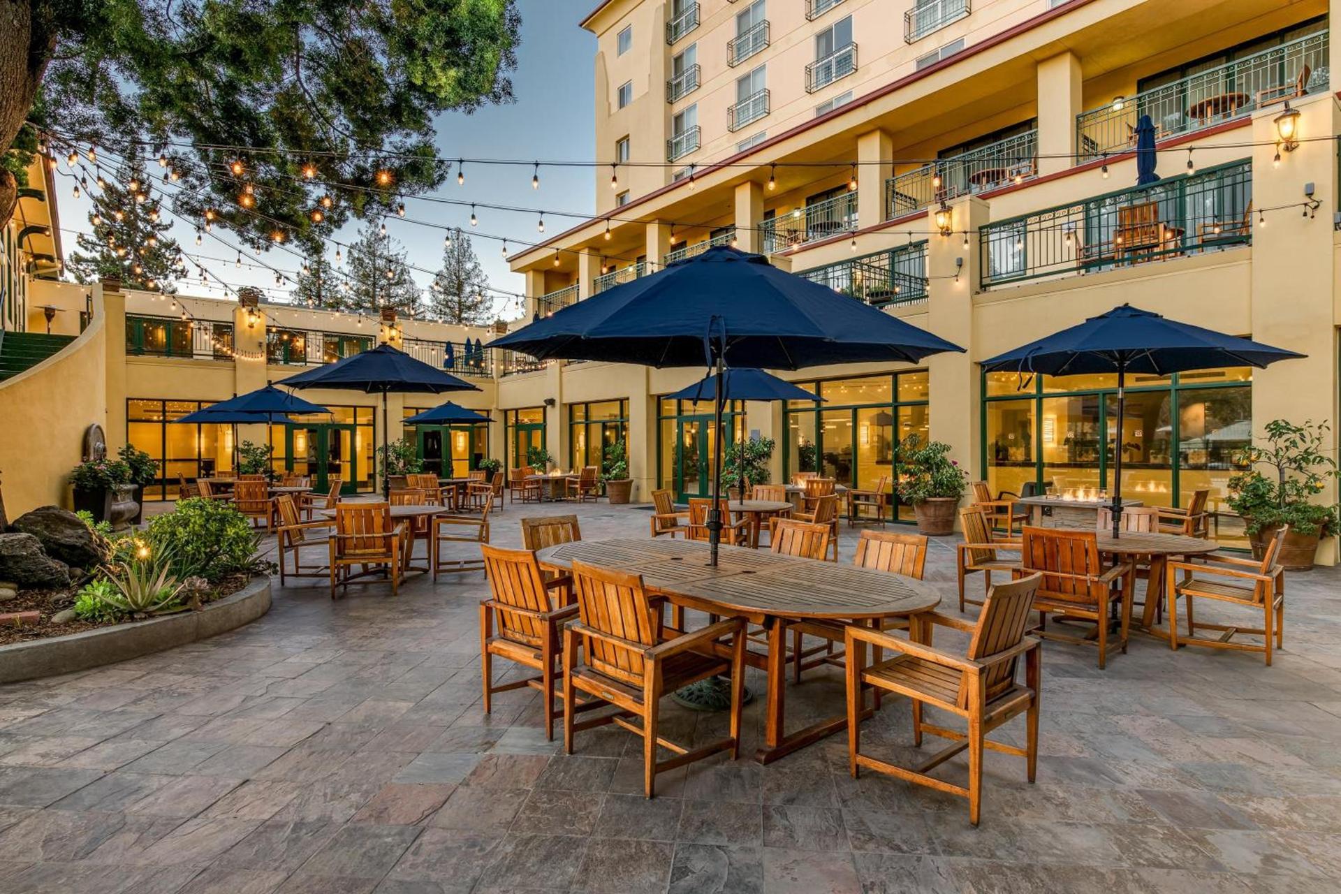 Crowne Plaza Cabana Hotel by IHG photo 33