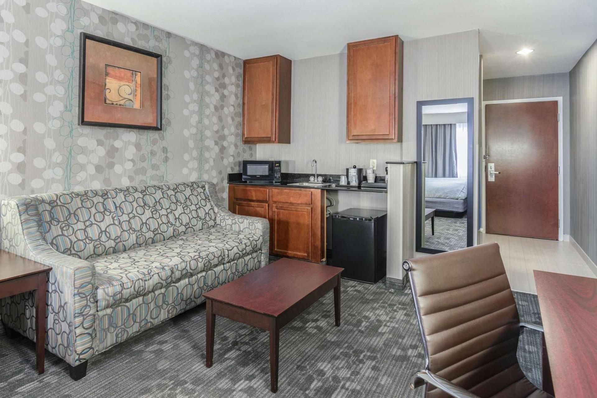 Best Western Concord Inn and Suites photo 51