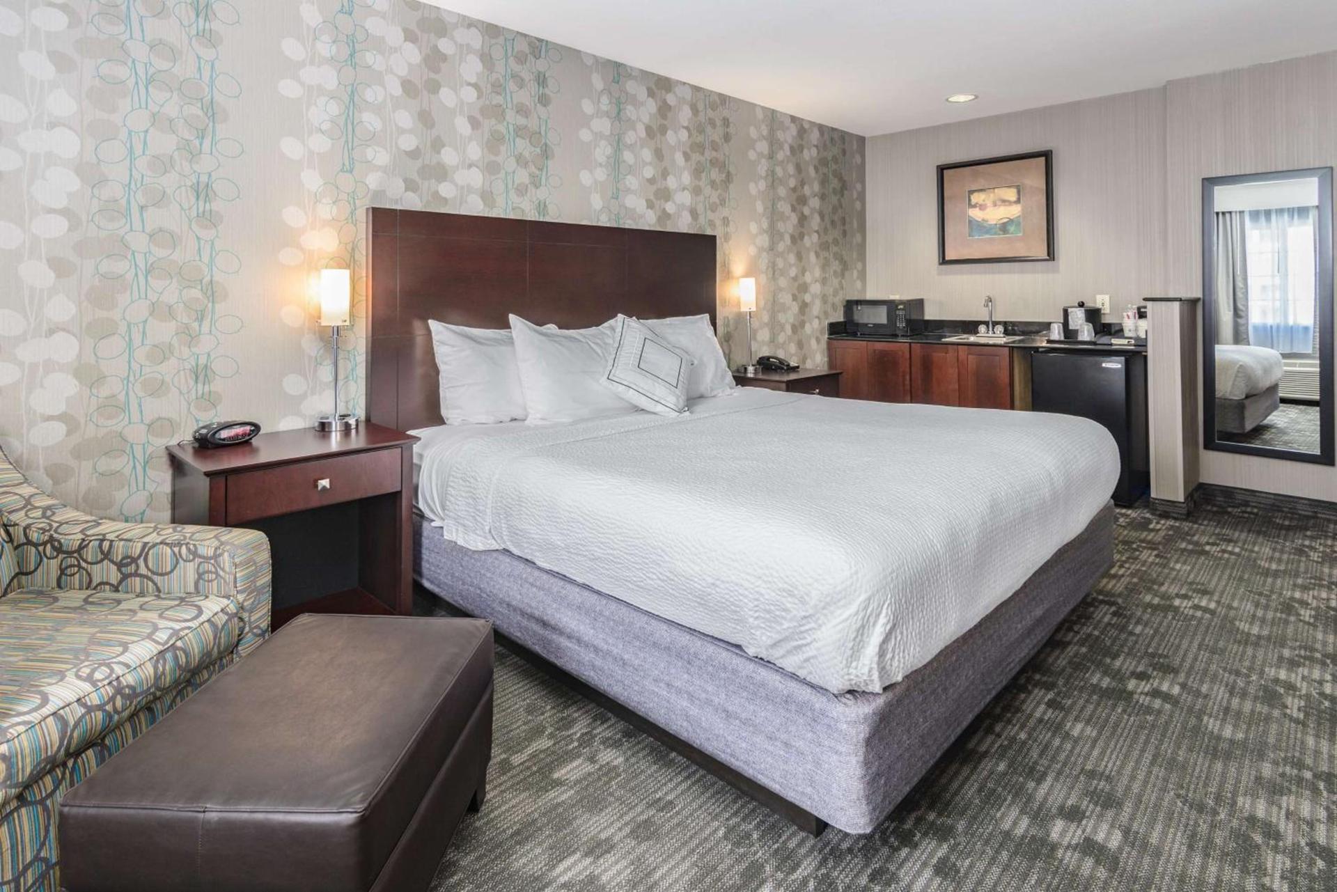 Best Western Concord Inn and Suites photo 53