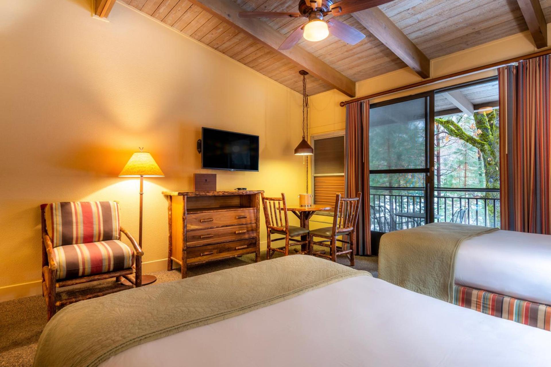 Yosemite Valley Lodge photo 29