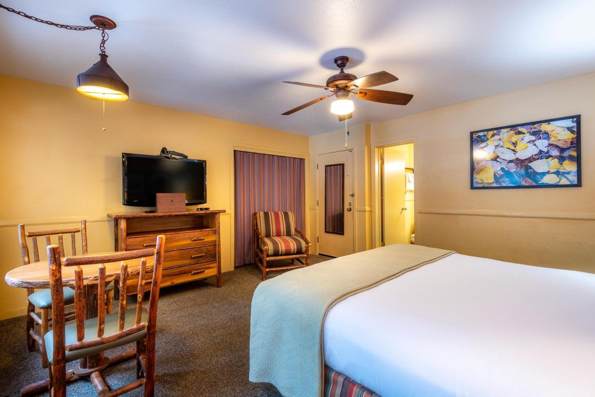 Yosemite Valley Lodge photo 31