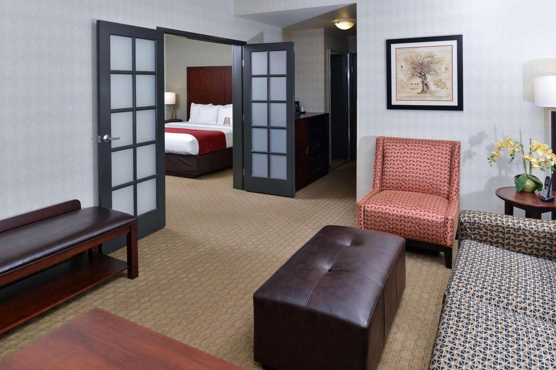 Comfort Suites Airport Tukwila Seattle photo 36