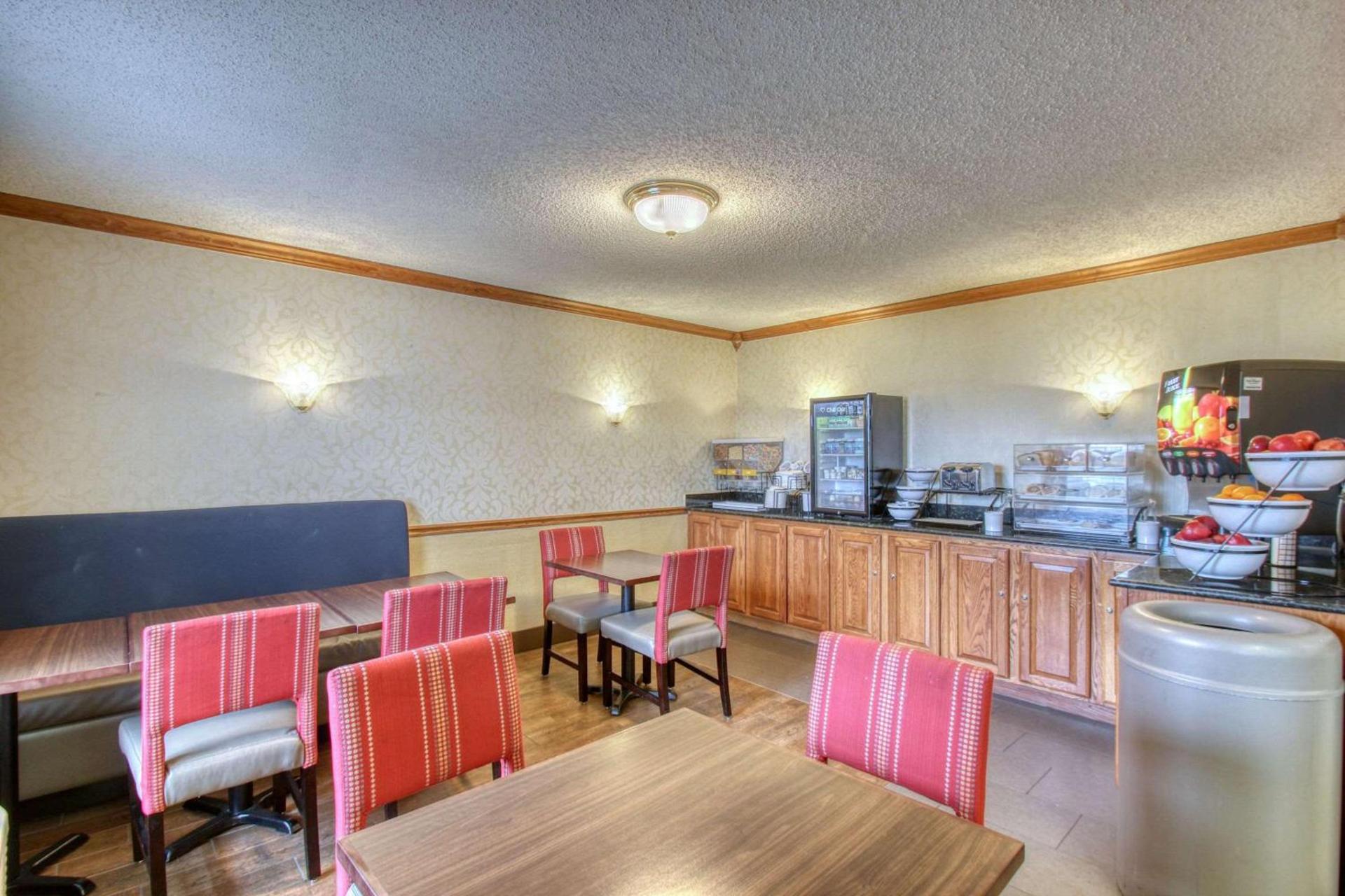 Comfort Inn Fond Du Lac photo 31