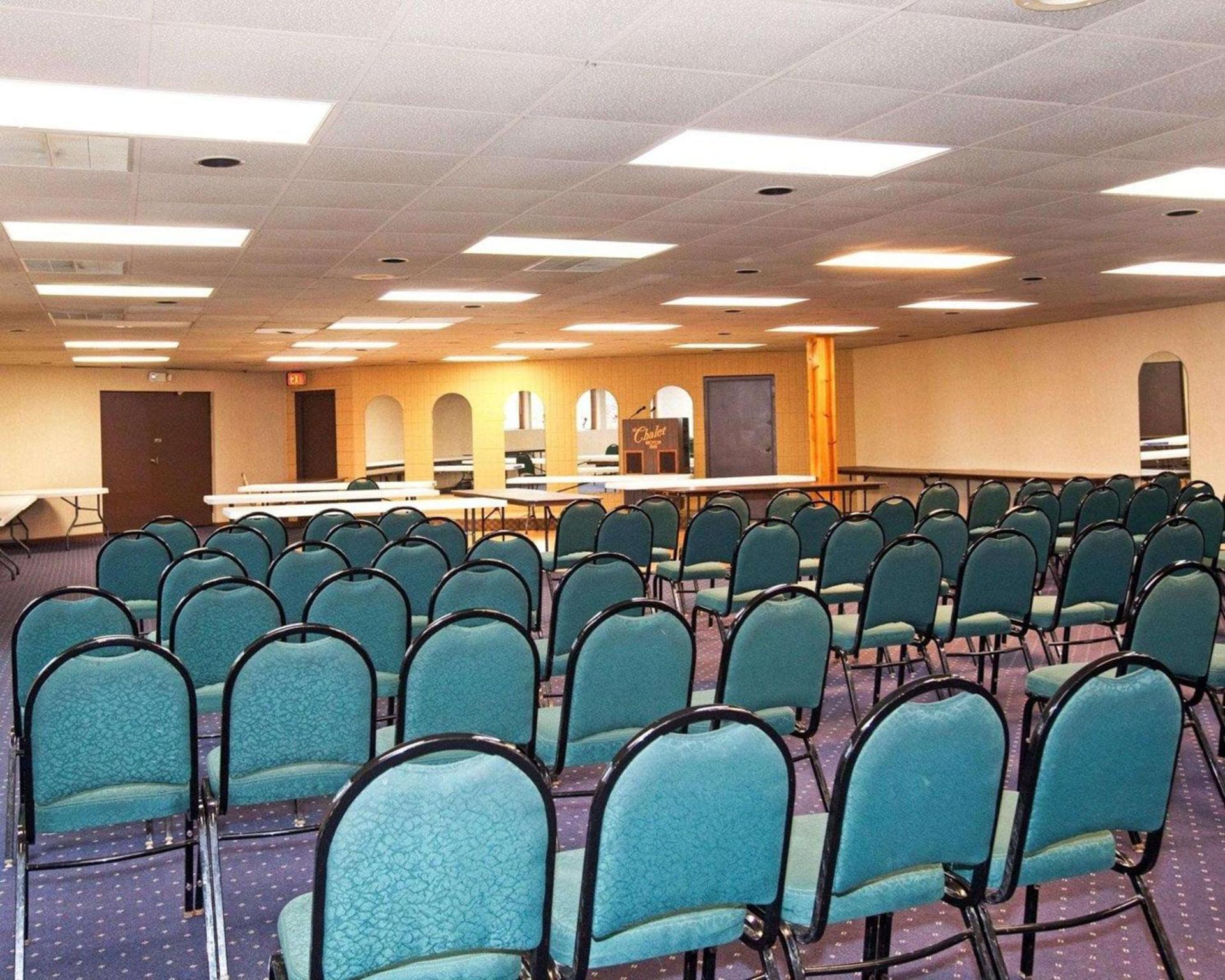 Ramada by Wyndham Stevens Point photo 18