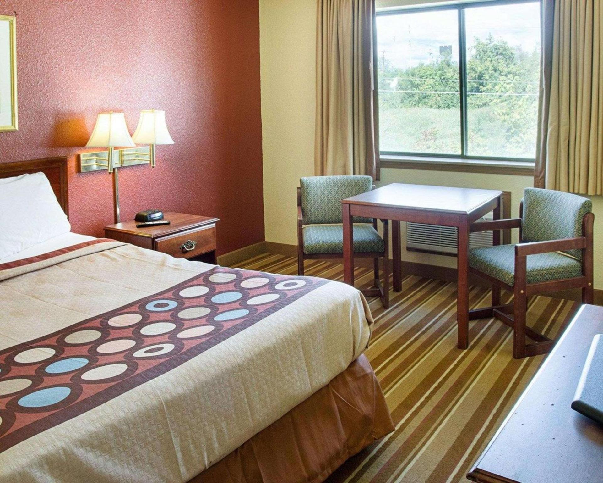 Rodeway Inn Florence - Cincinnati South photo 9