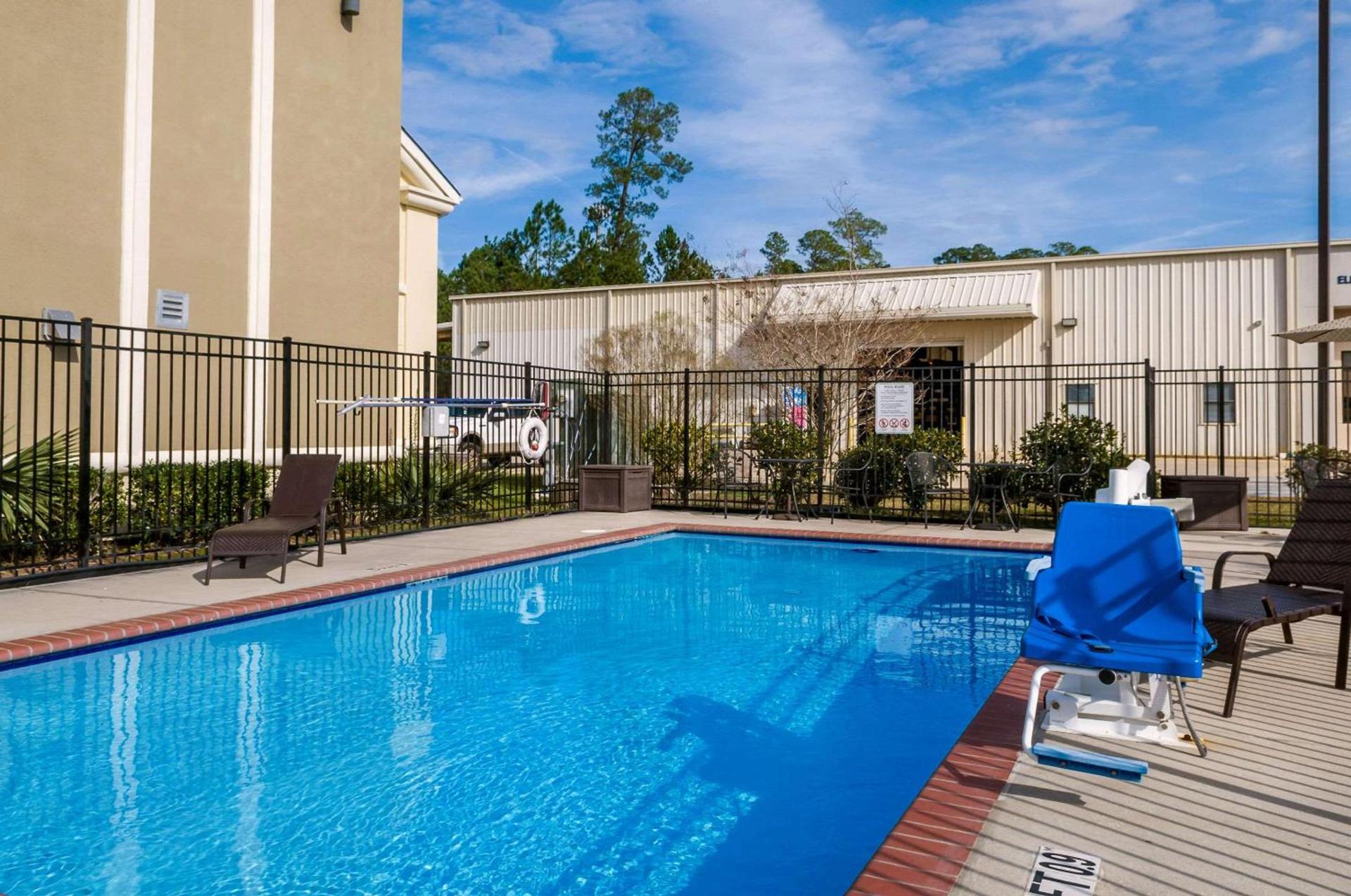 Quality Inn & Suites Slidell photo 27