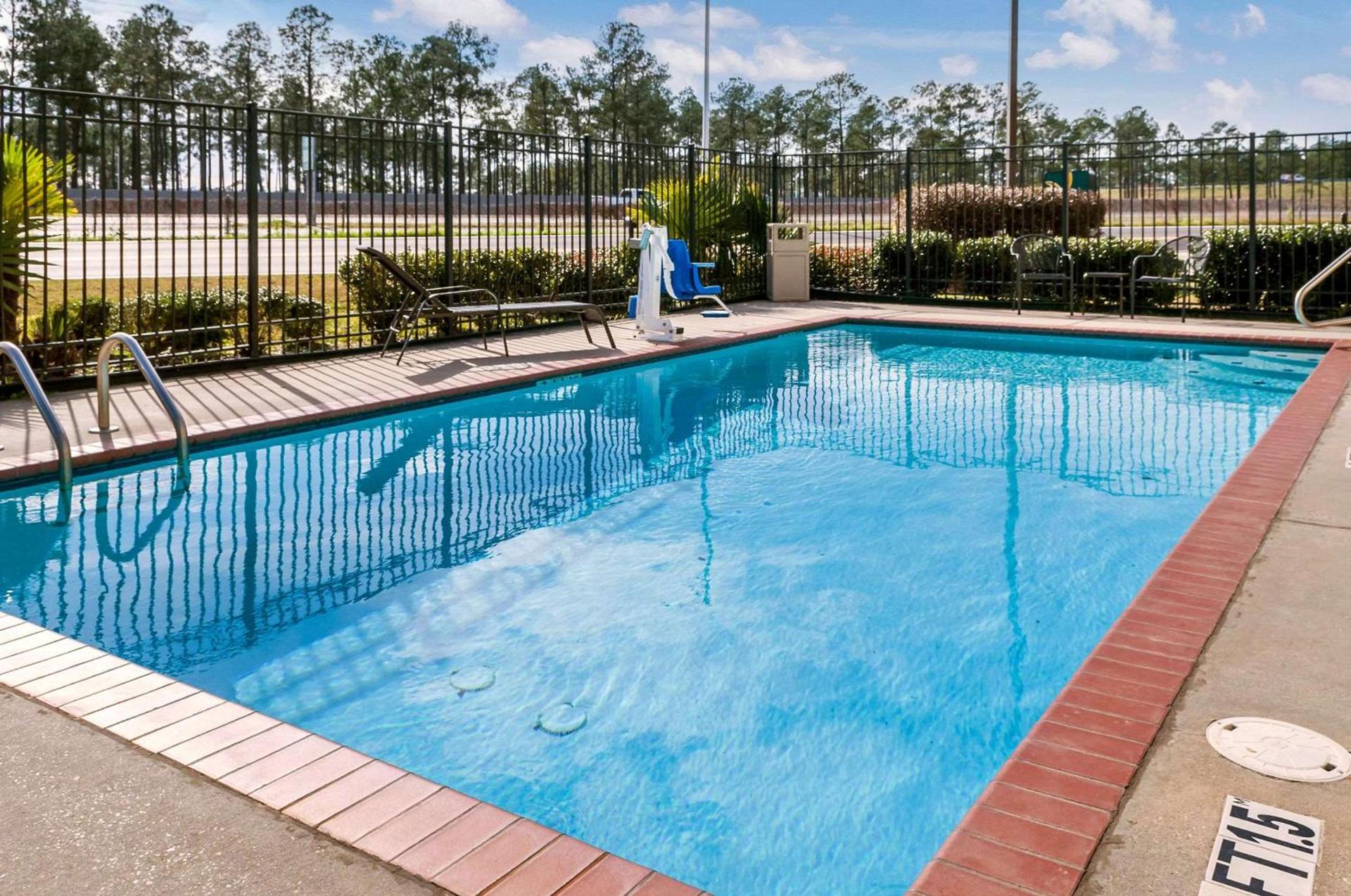 Quality Inn & Suites Slidell photo 28