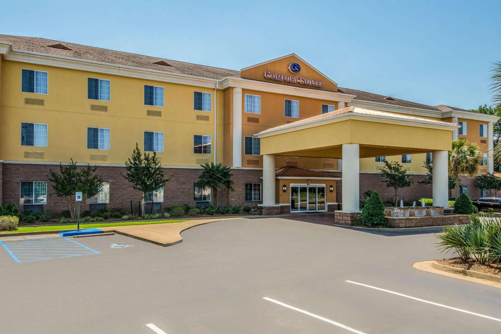 Comfort Suites Alexandria North photo 32