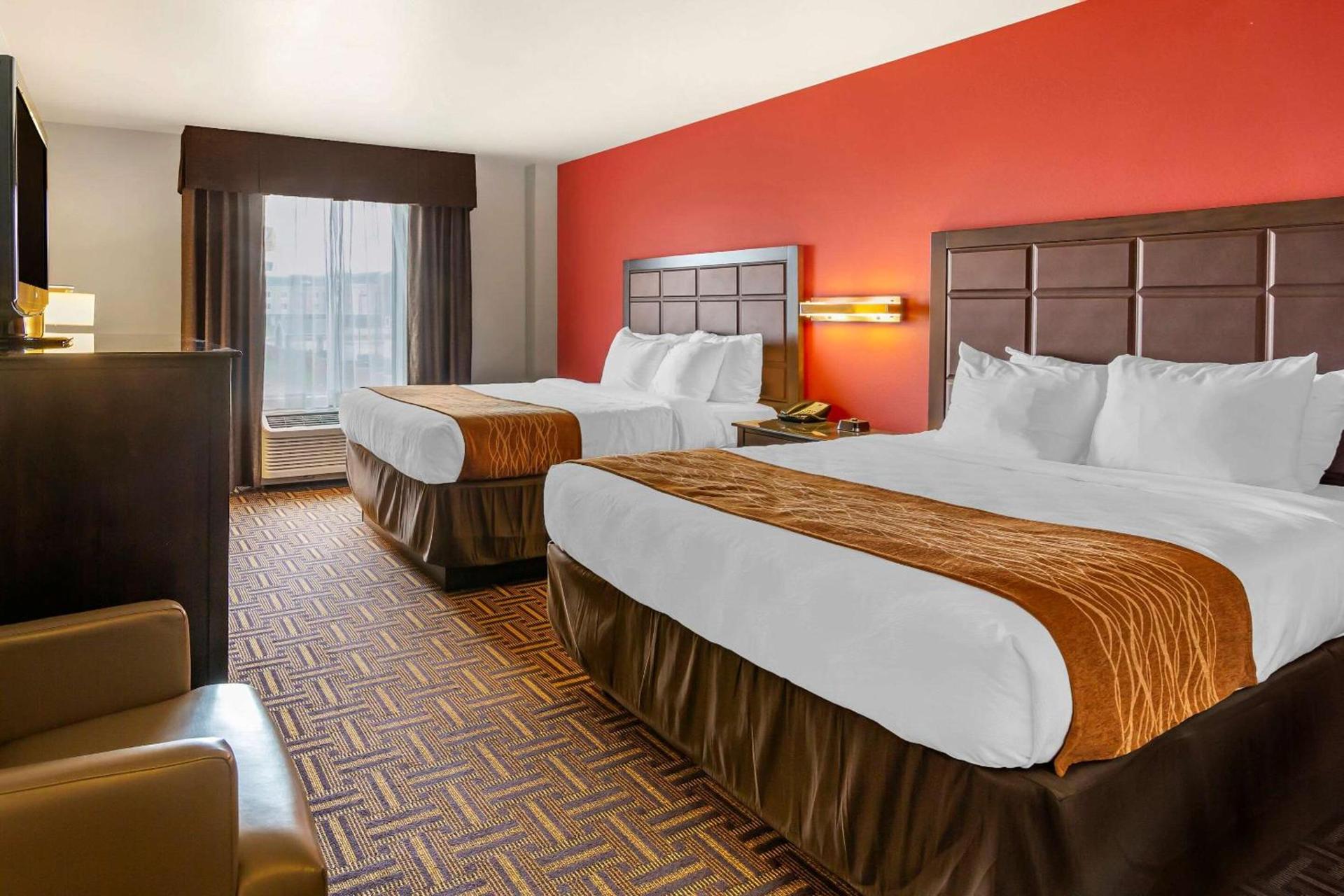Legend Hotel Minot photo 6