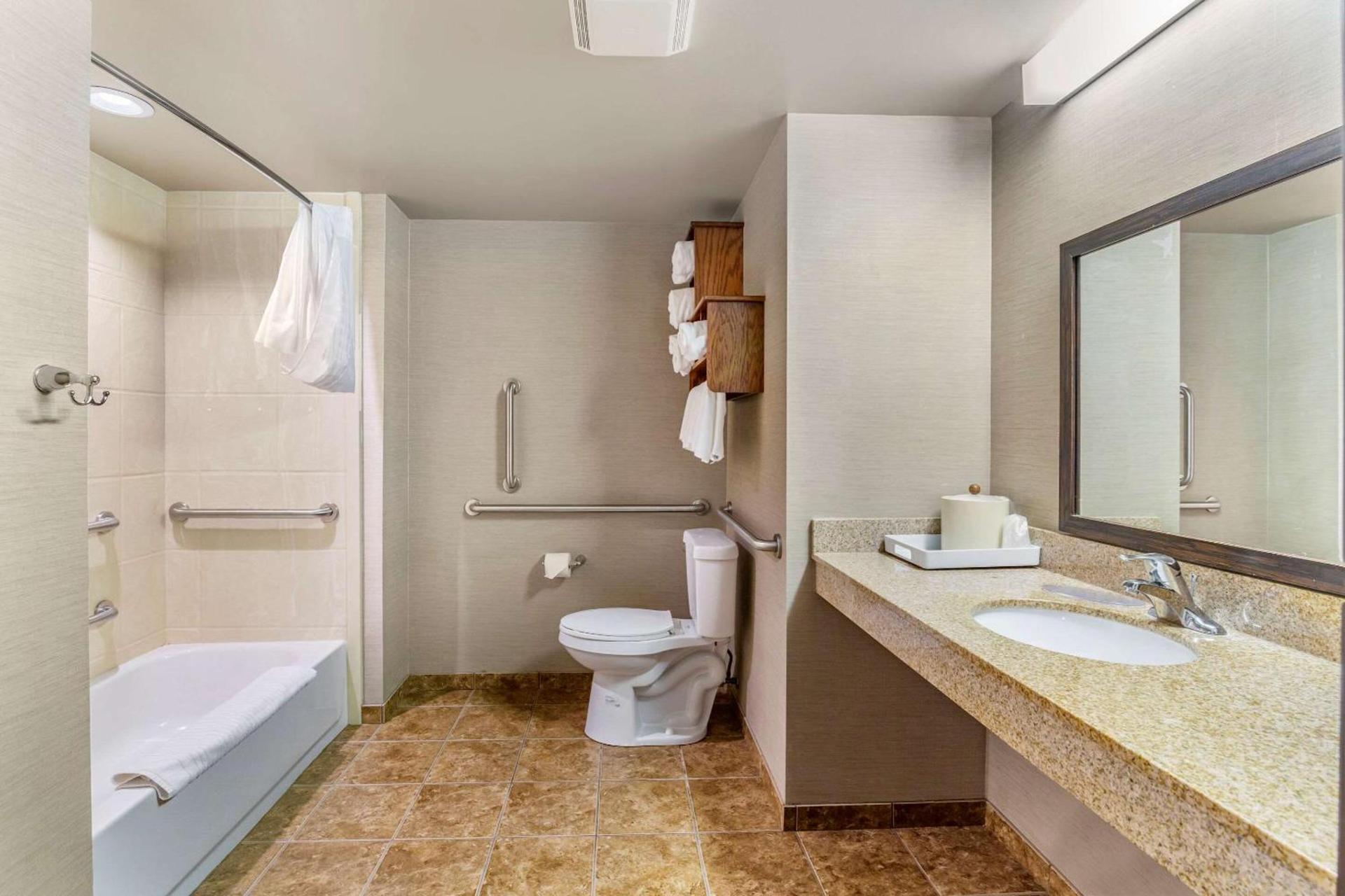 Legend Hotel Minot photo 13