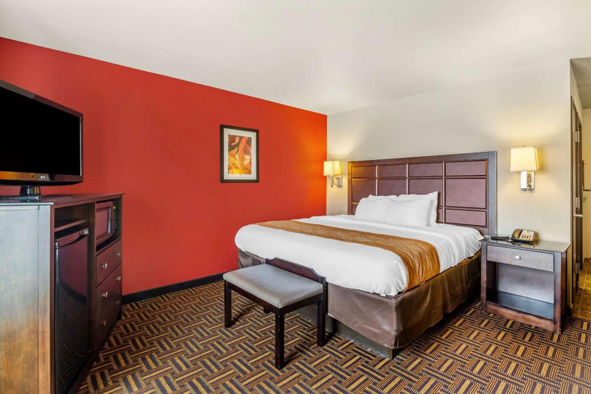 Legend Hotel Minot photo 10