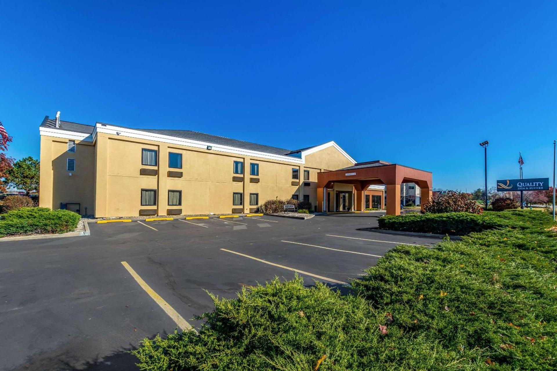 Quality Inn & Suites Southport photo 2