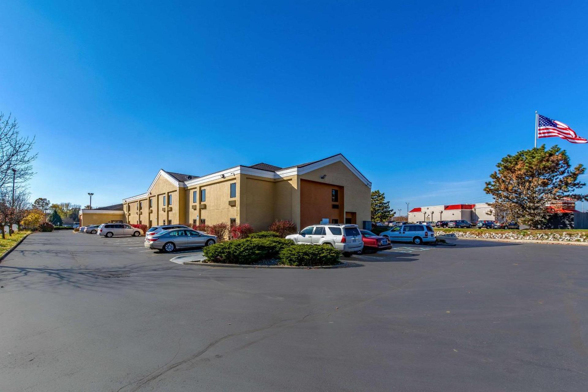 Quality Inn & Suites Southport photo 3