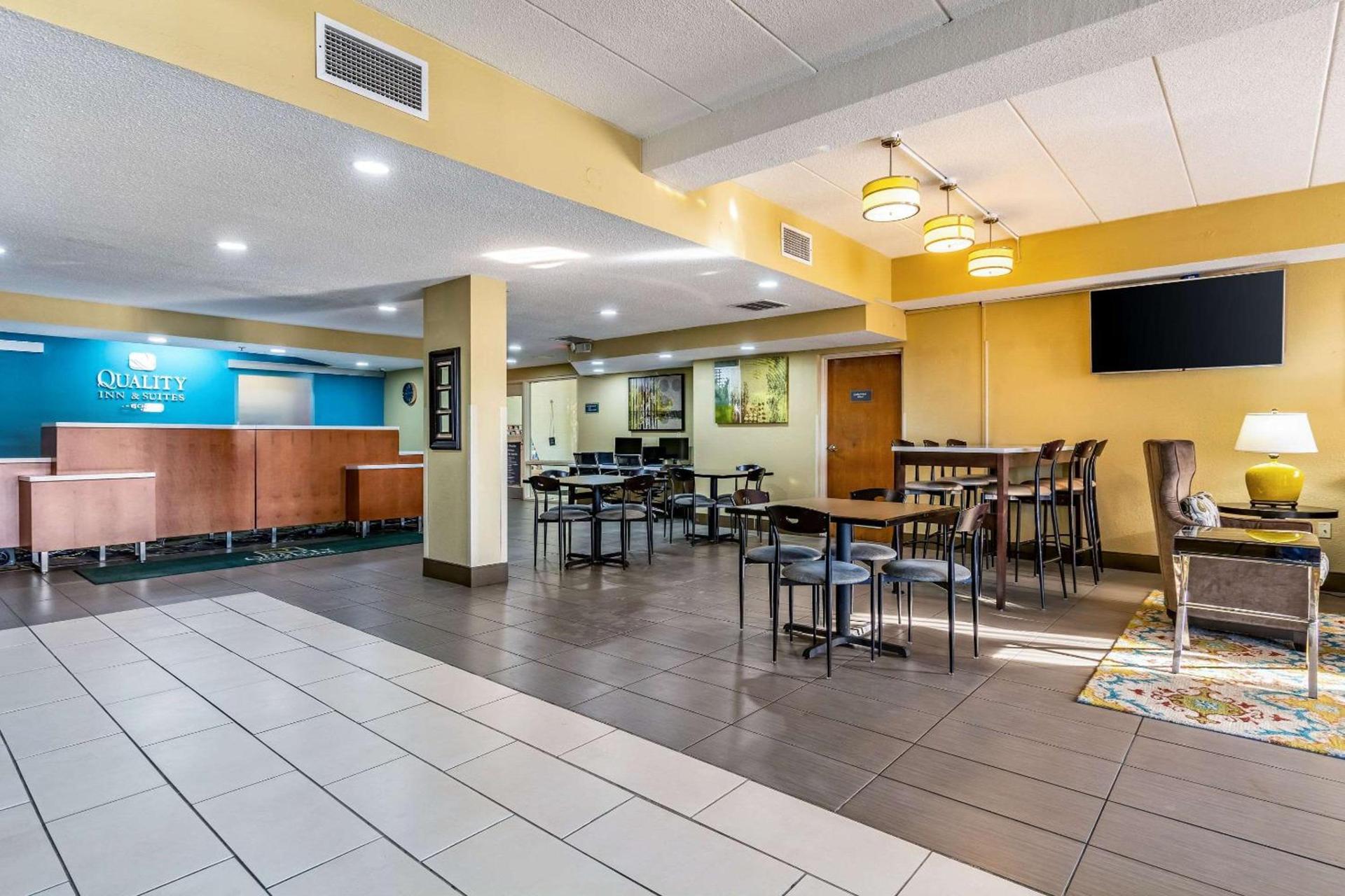 Quality Inn & Suites Southport photo 4