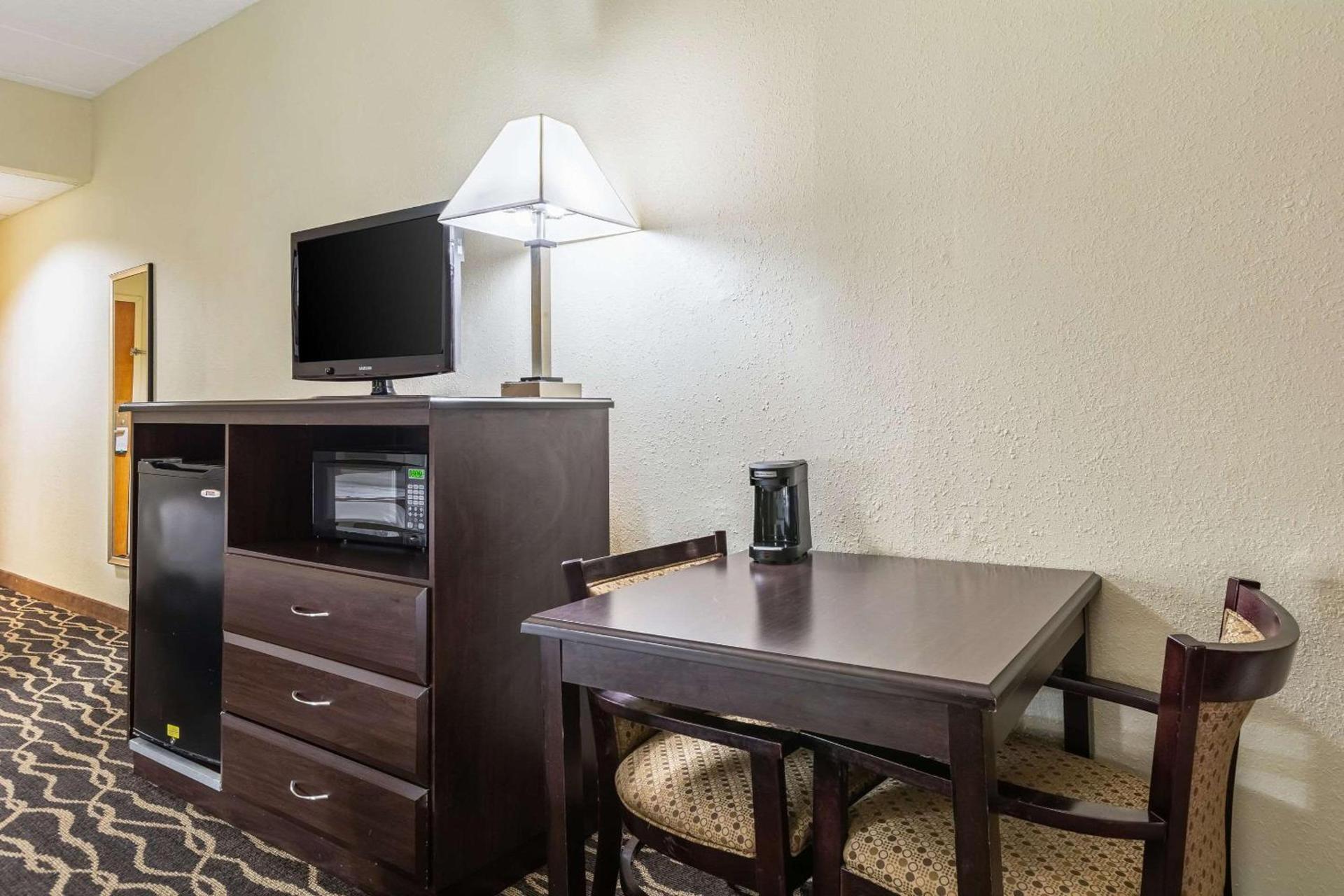 Quality Inn & Suites Southport photo 17
