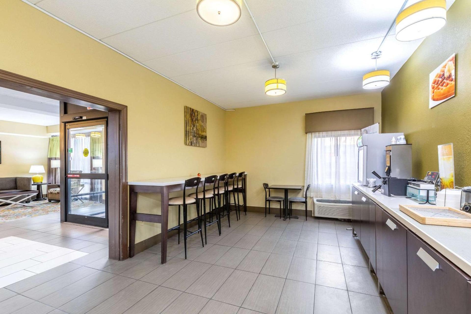 Quality Inn & Suites Southport photo 38