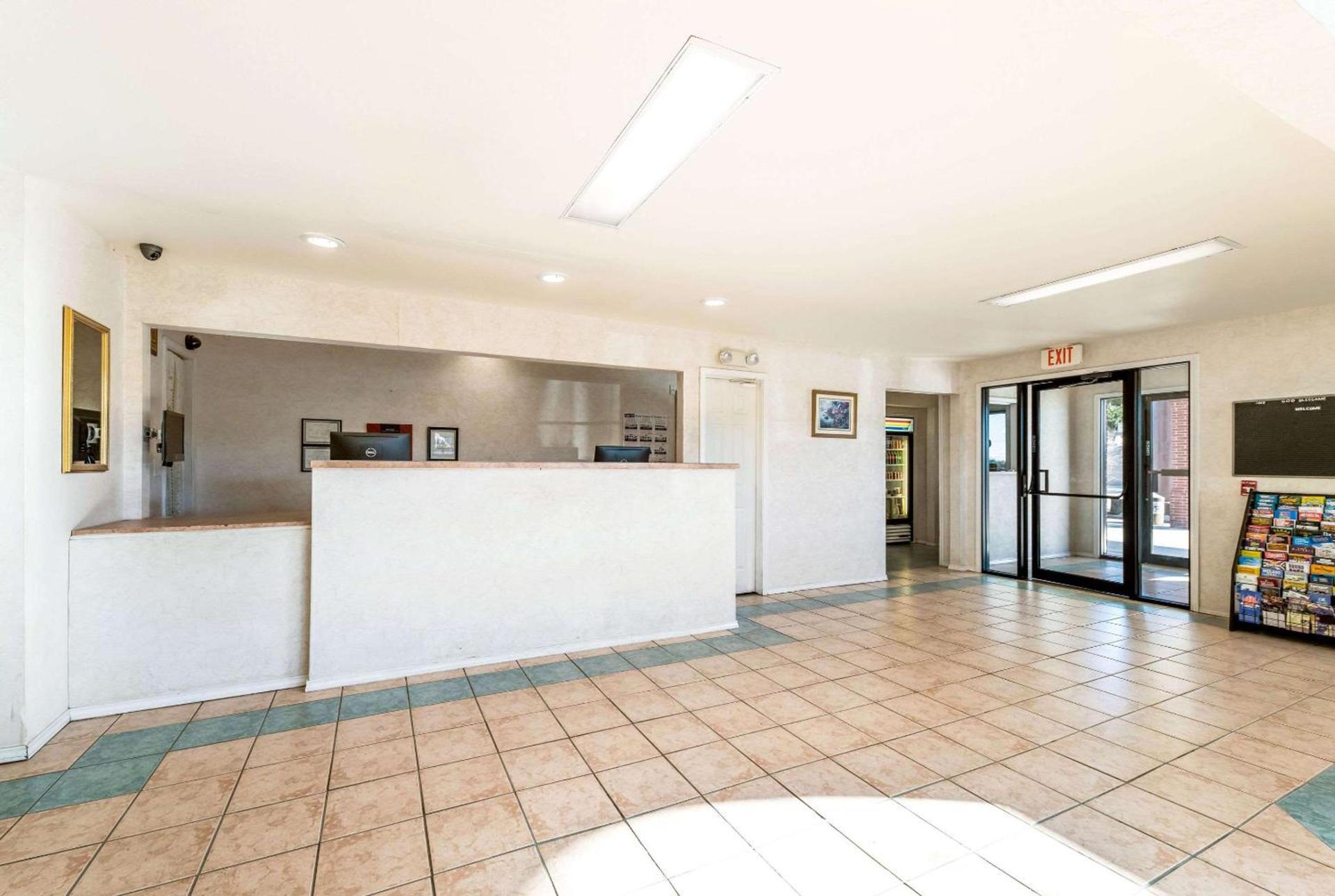 Rodeway Inn Decatur photo 4