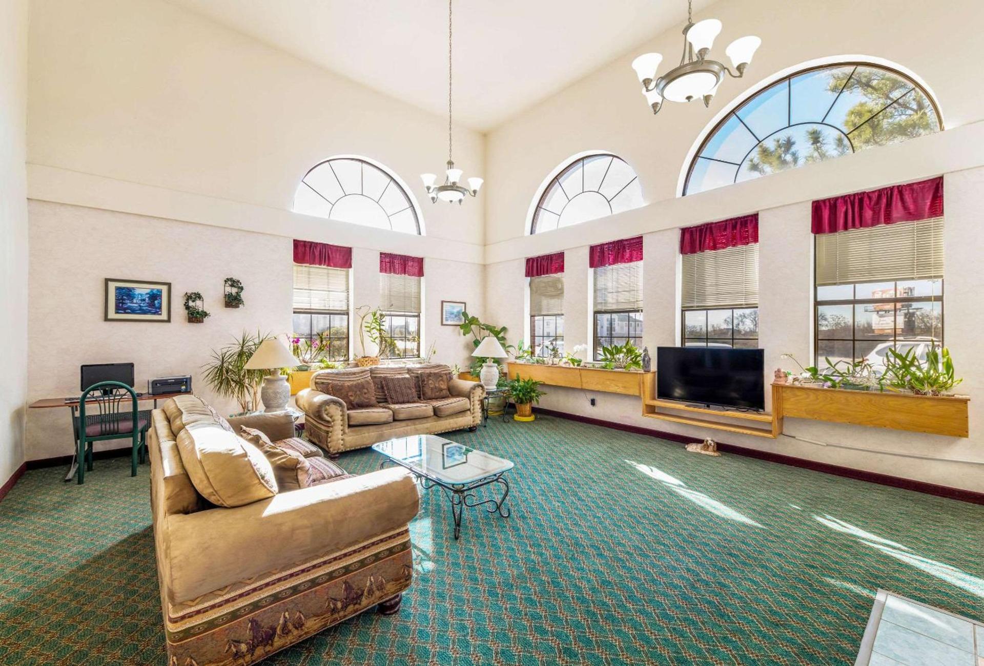 Rodeway Inn Decatur photo 5