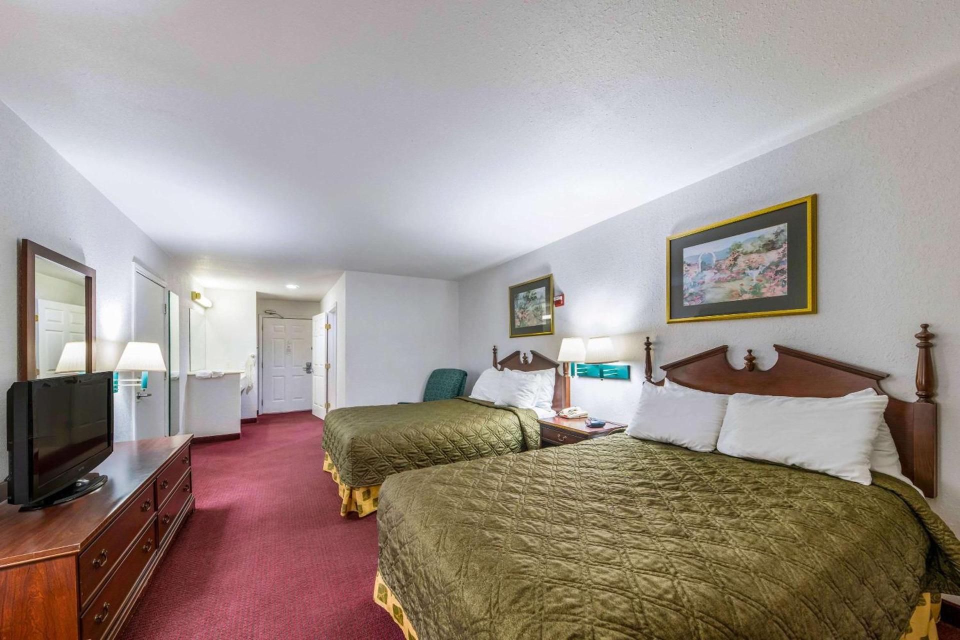 Rodeway Inn Decatur photo 12