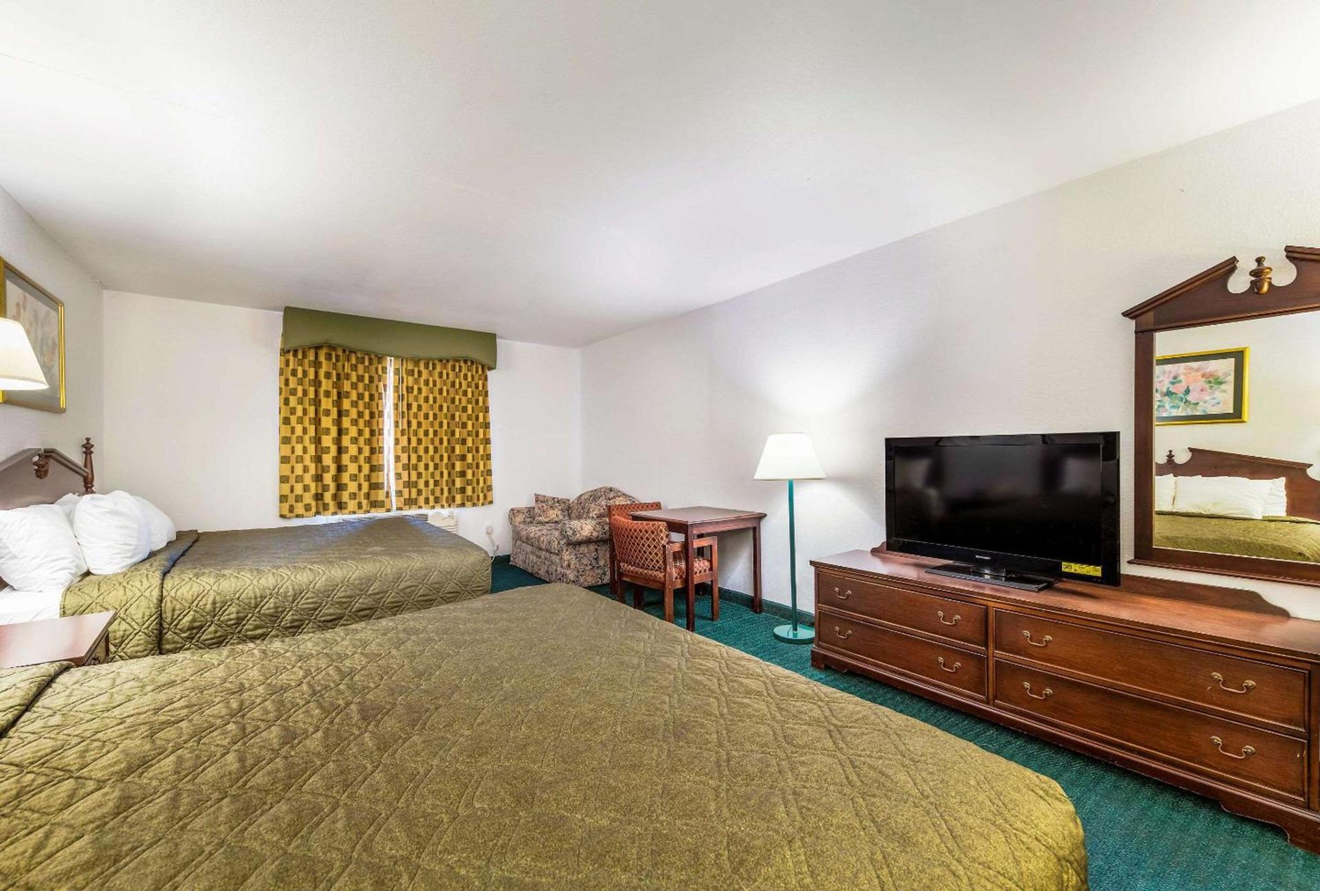 Rodeway Inn Decatur photo 20