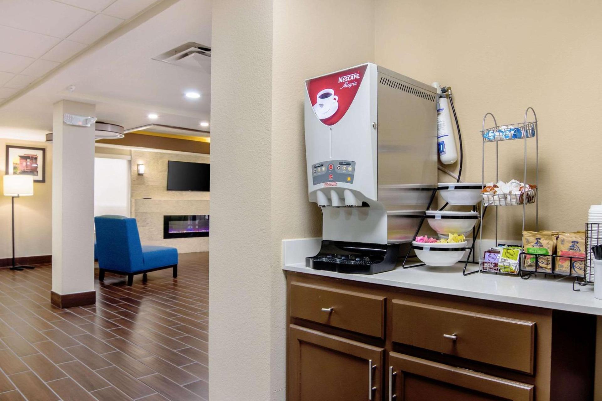 Comfort Inn Acworth - Kennesaw Northwest photo 26