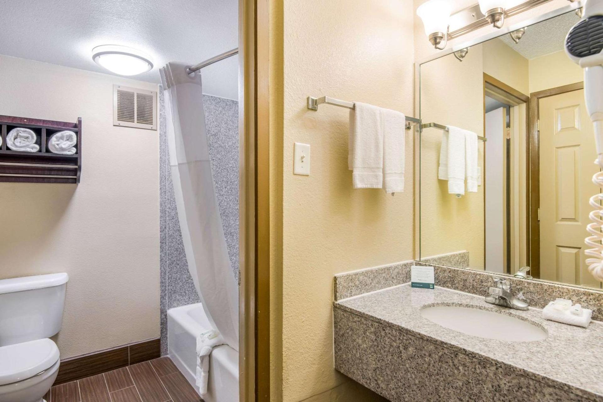 Quality Inn Sweetwater I-20 photo 15