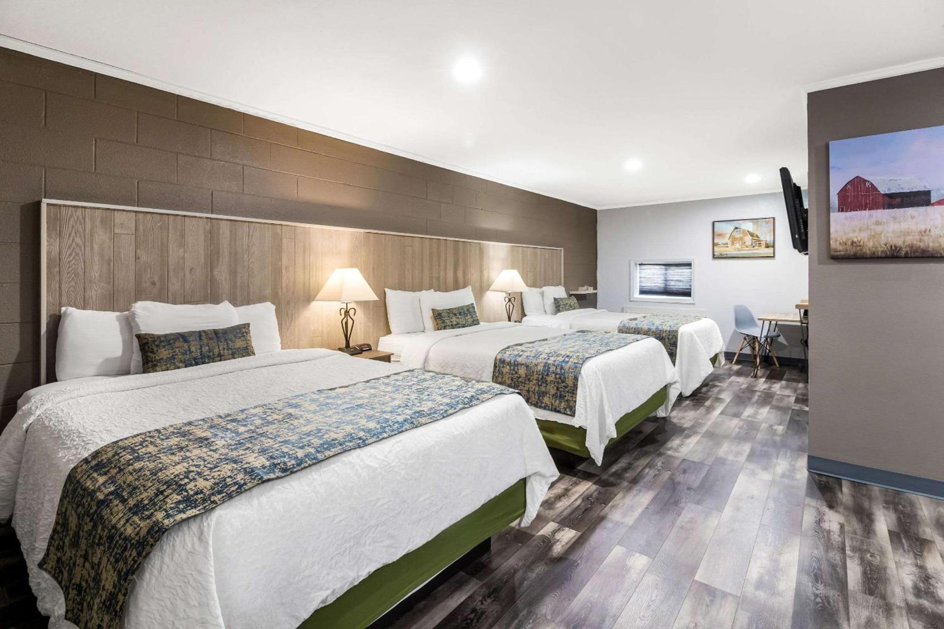 Rodeway Inn Cadiz photo 14