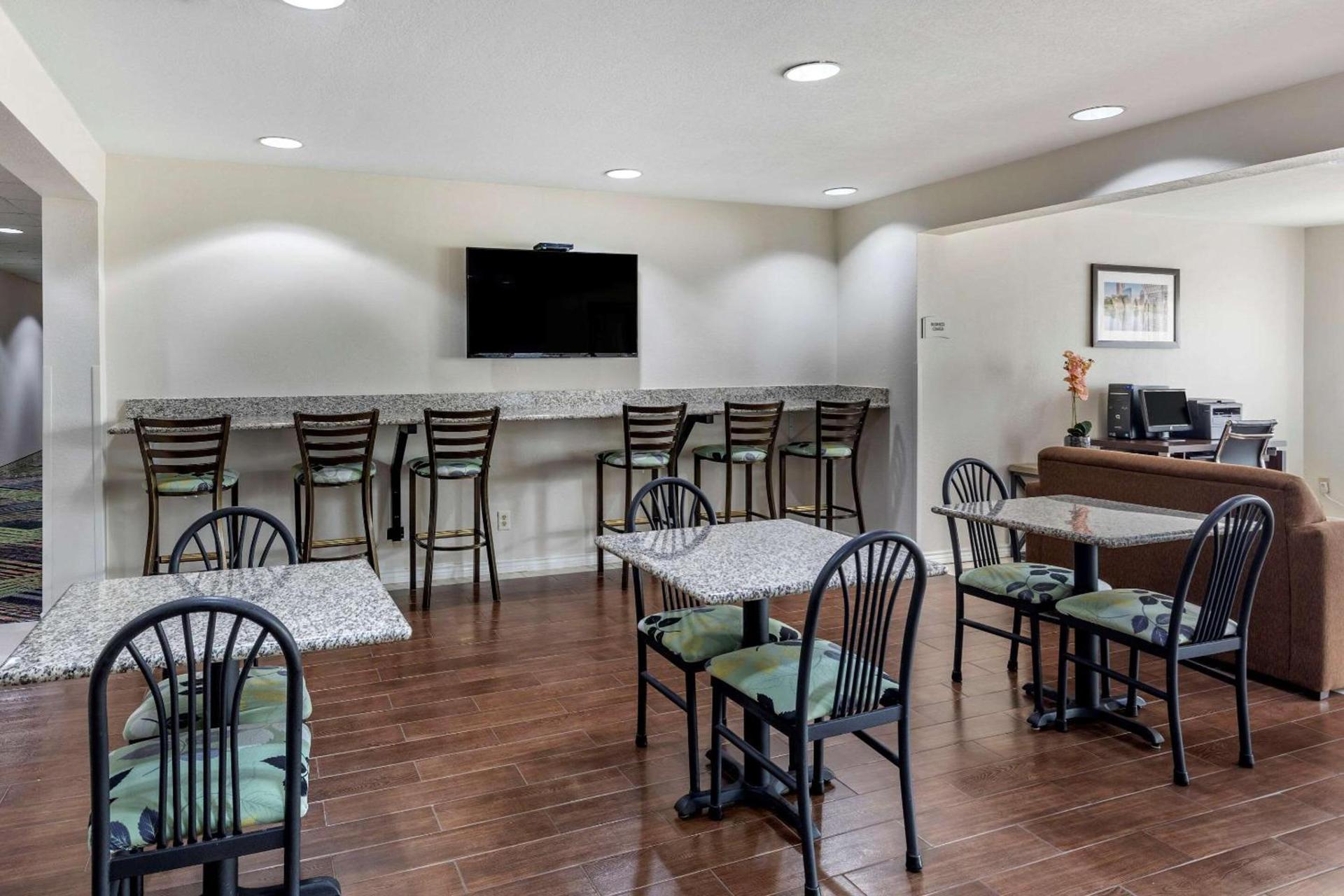 Sonesta Essential Hotels Longview photo 28