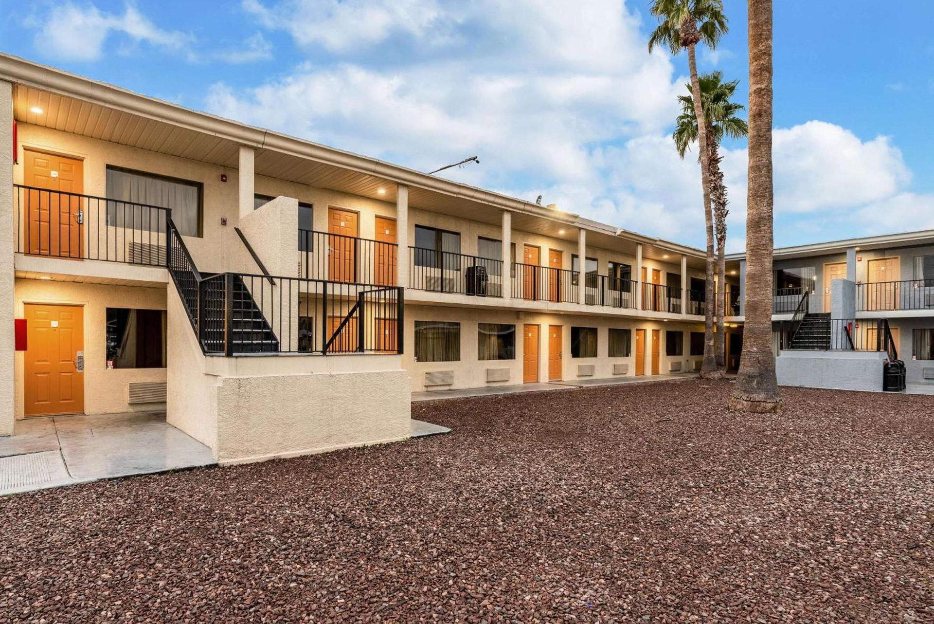 Rodeway Inn Phoenix North I-17 photo 4