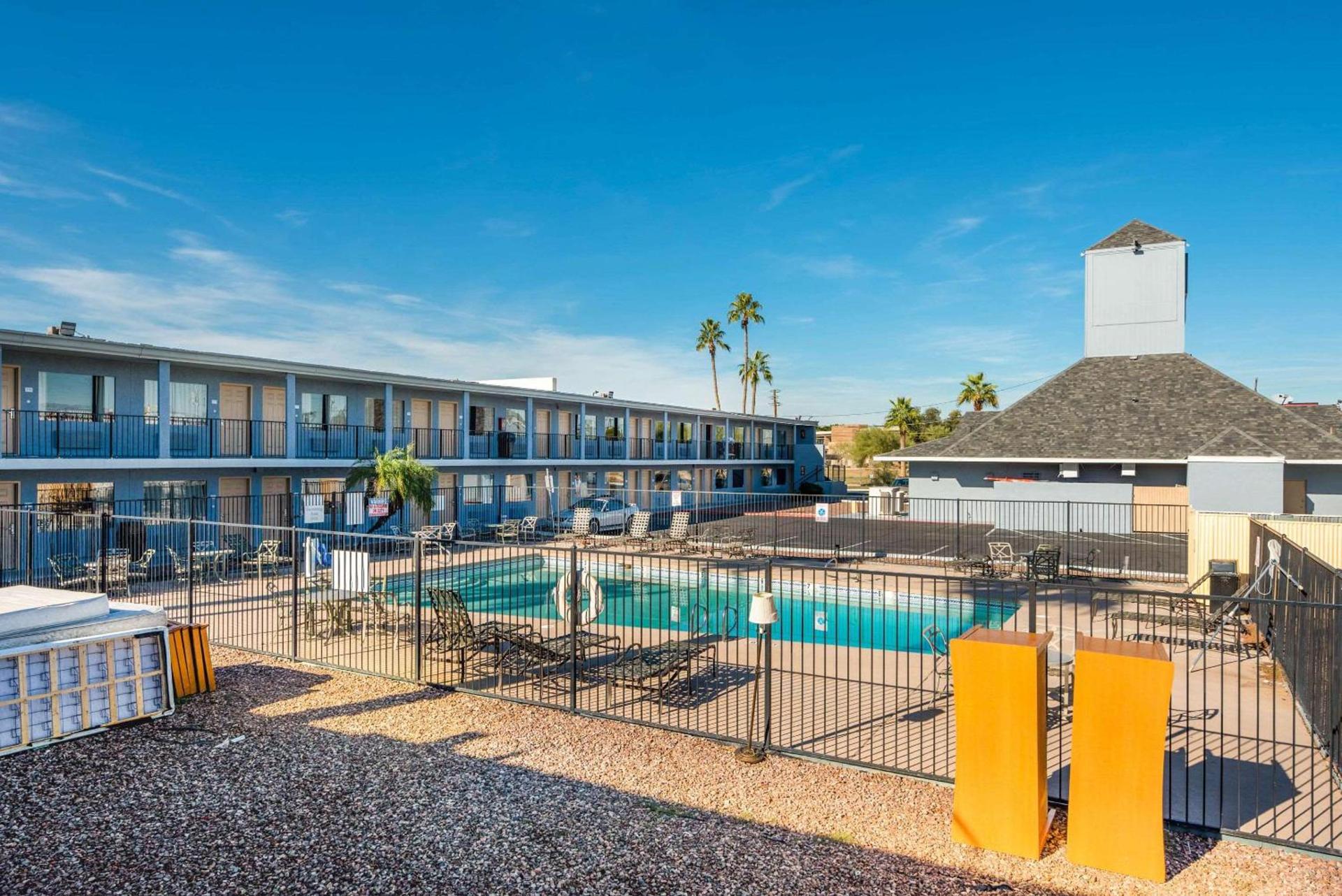 Rodeway Inn Phoenix North I-17 photo 14