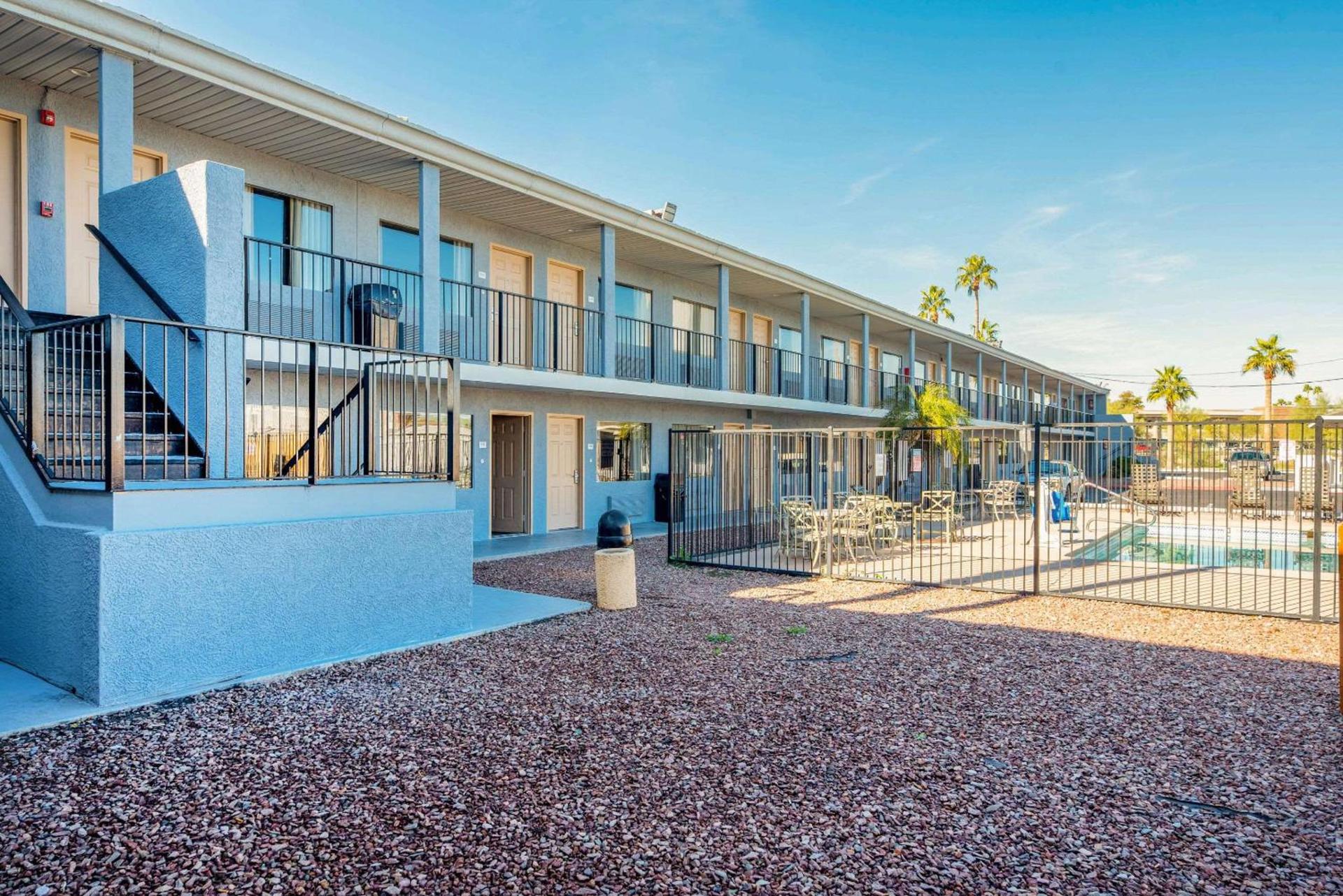 Rodeway Inn Phoenix North I-17 photo 13