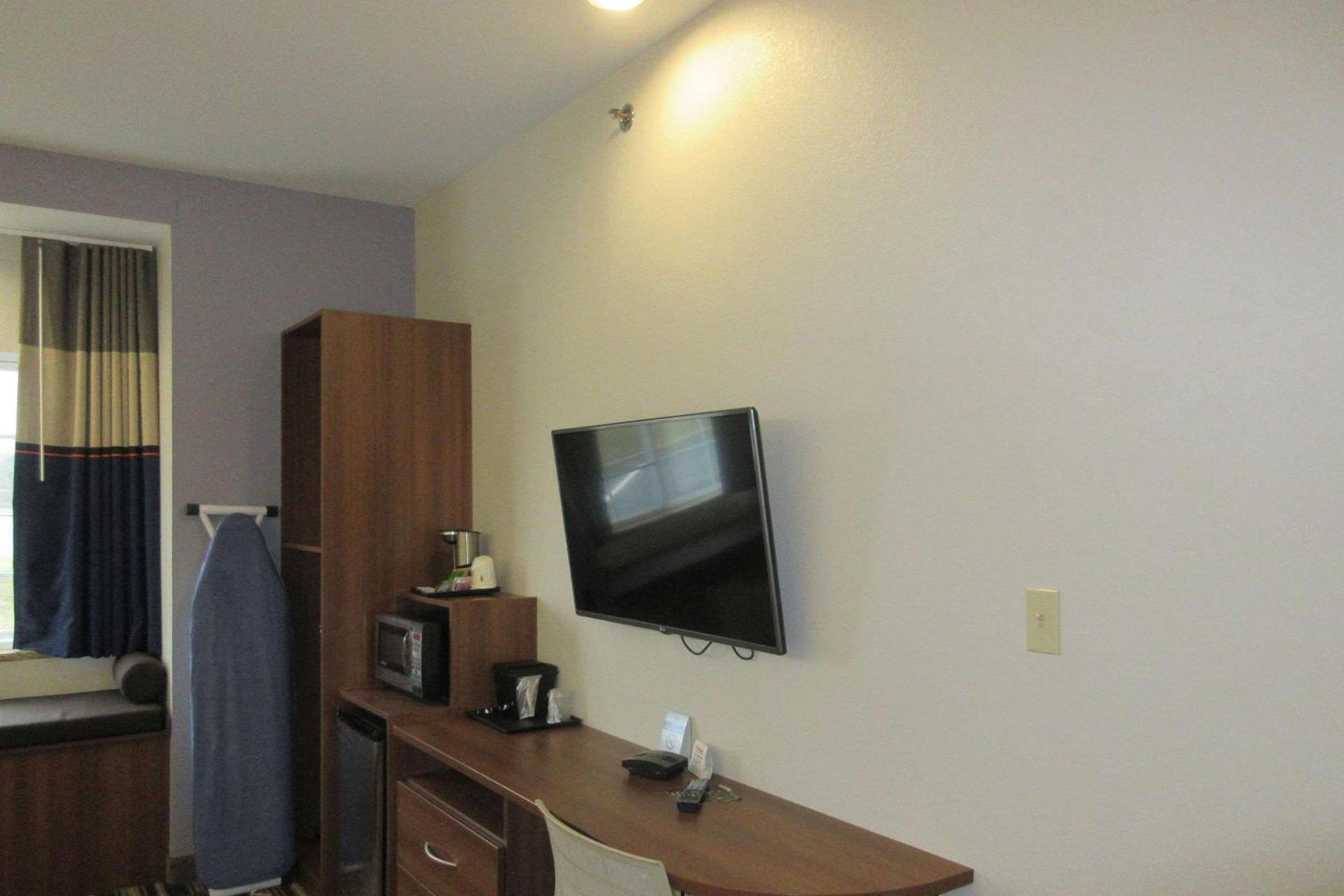 Quality Inn & Suites Caldwell I-77 photo 6