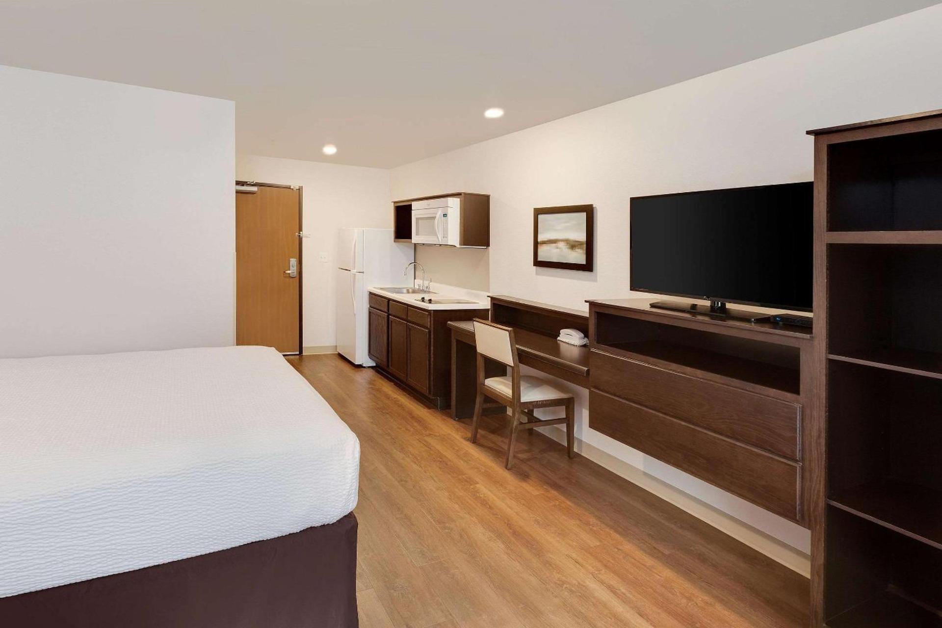 WoodSpring Suites Las Colinas - Northwest Dallas photo 8