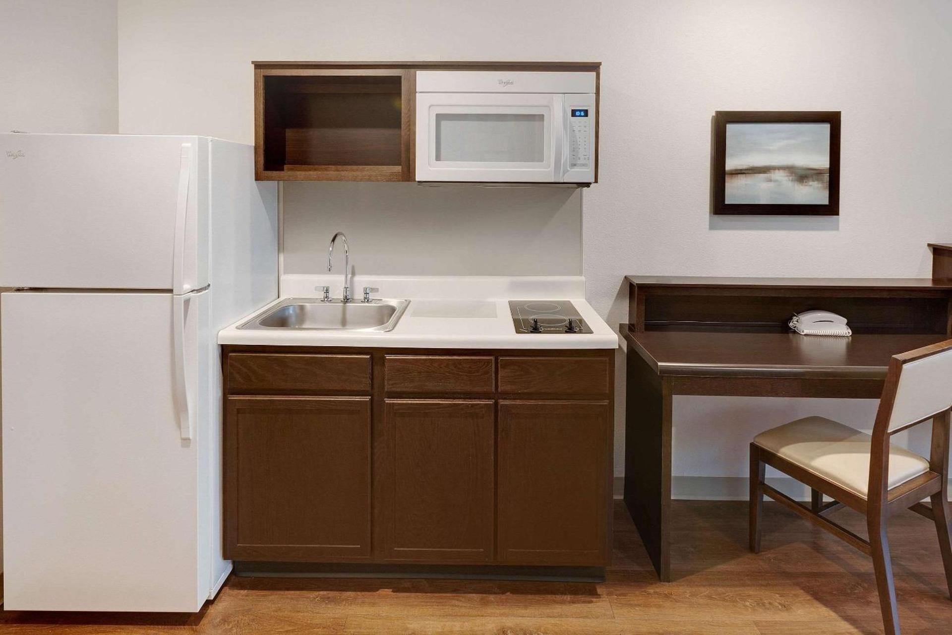 WoodSpring Suites Las Colinas - Northwest Dallas photo 9