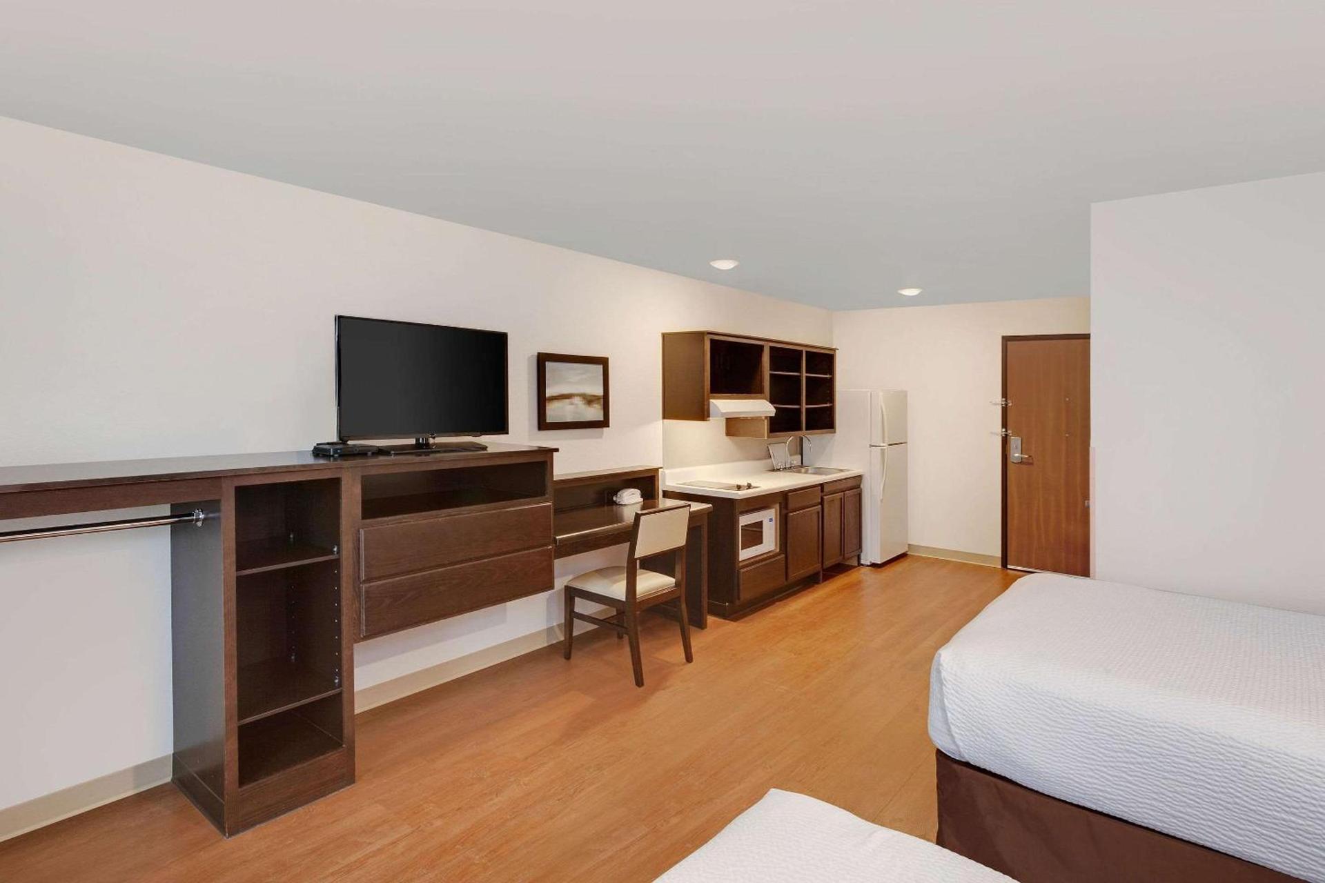 WoodSpring Suites Las Colinas - Northwest Dallas photo 12
