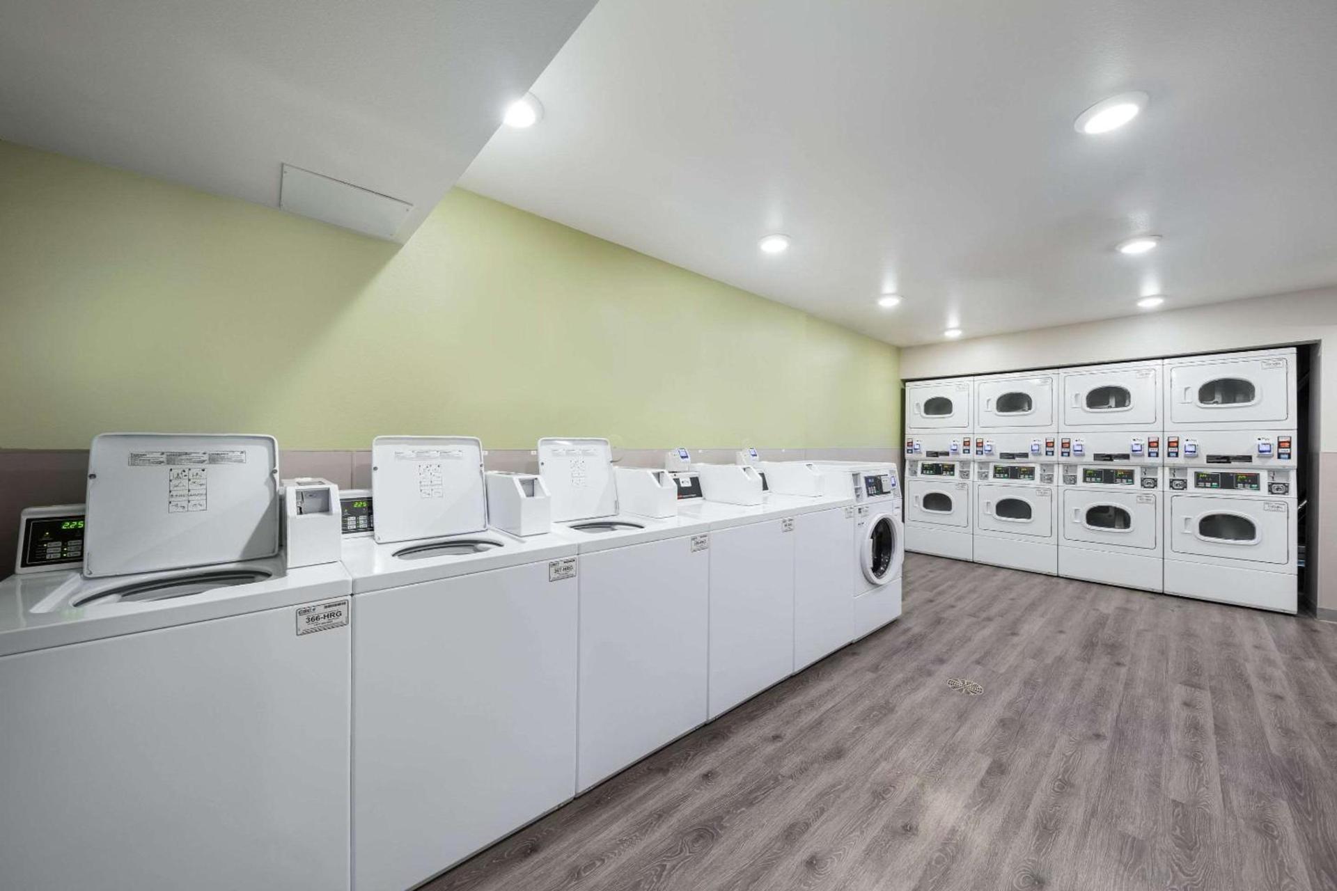 WoodSpring Suites Dallas Plano Central Legacy Drive photo 33