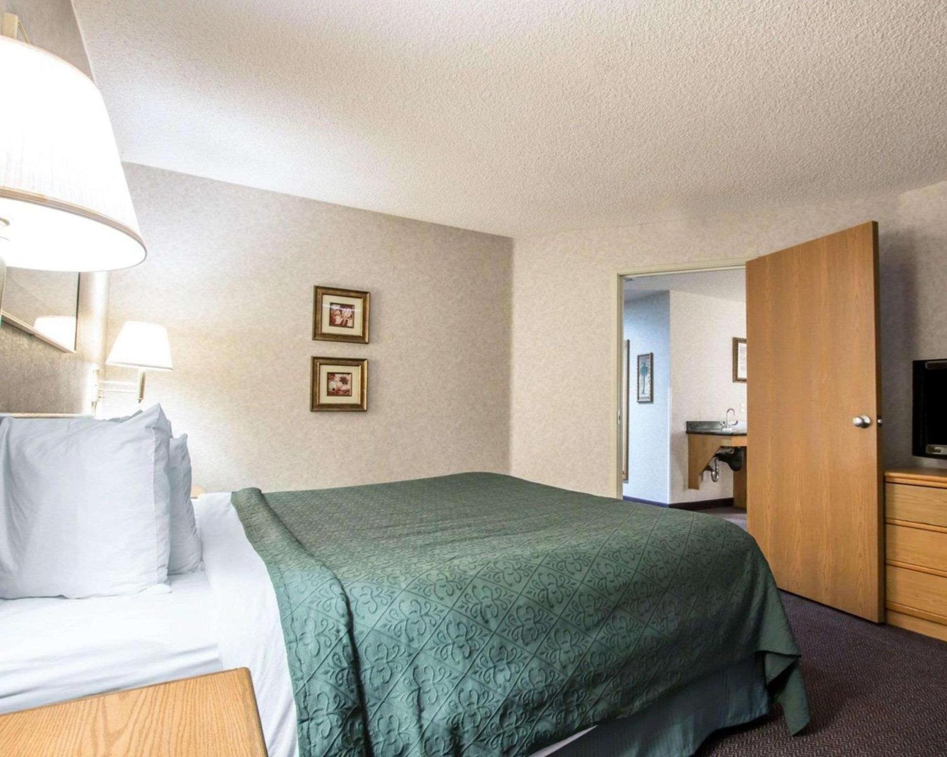 Quality Suites San Diego Otay Mesa photo 27