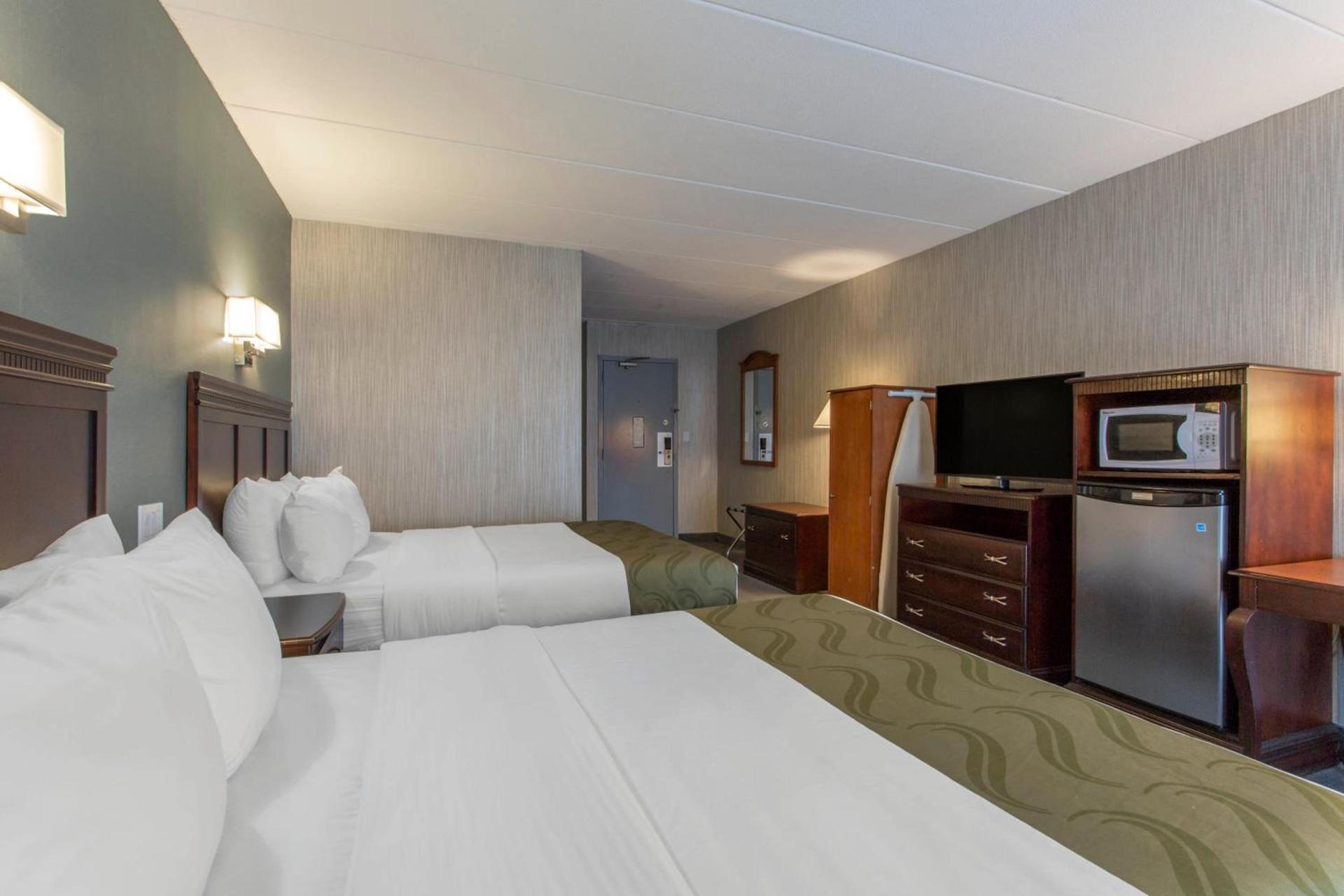 Quality Inn West Springfield photo 49