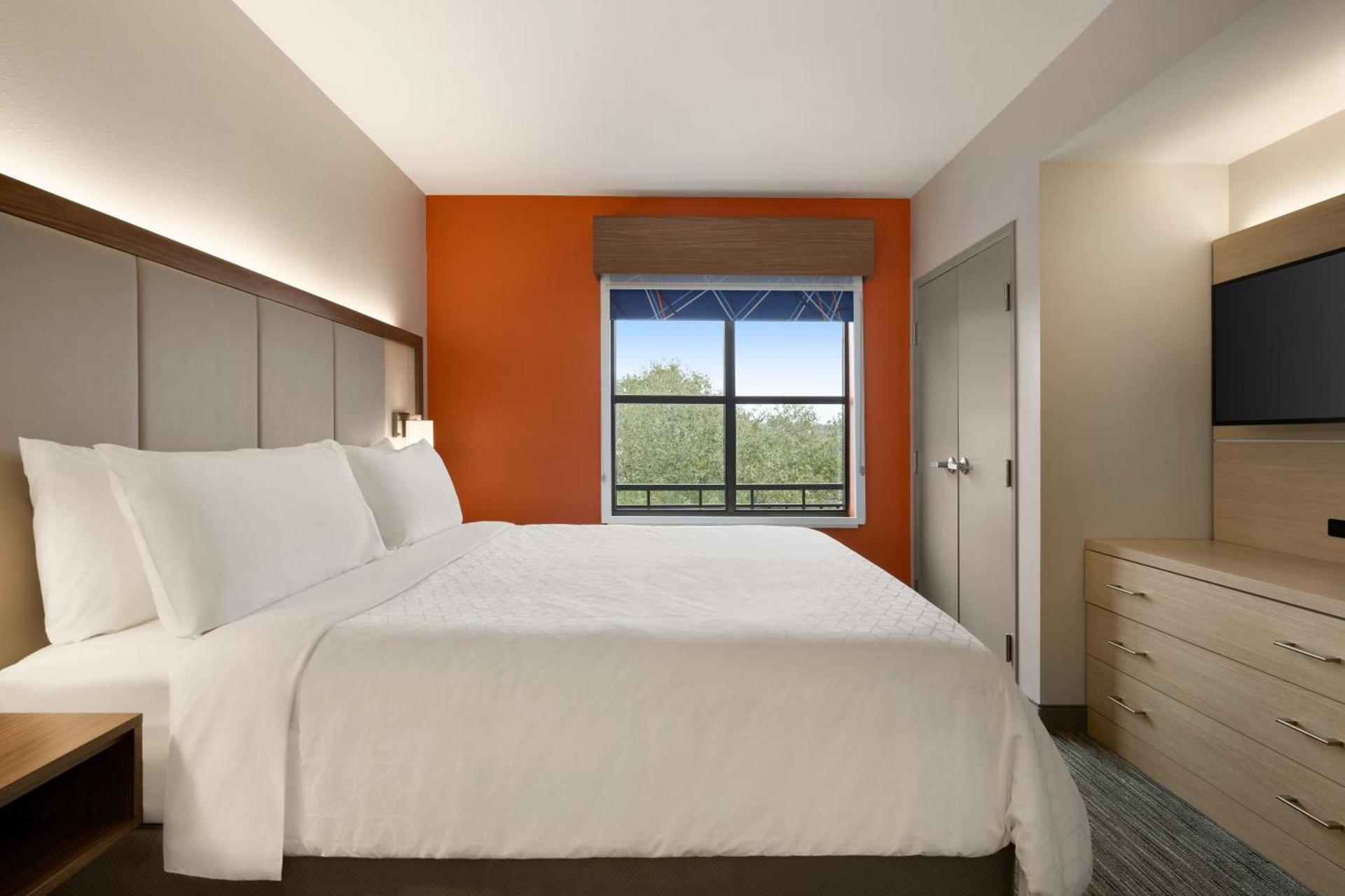 Holiday Inn Express Hotel & Suites Mount Pleasant - Charleston by IHG photo 20