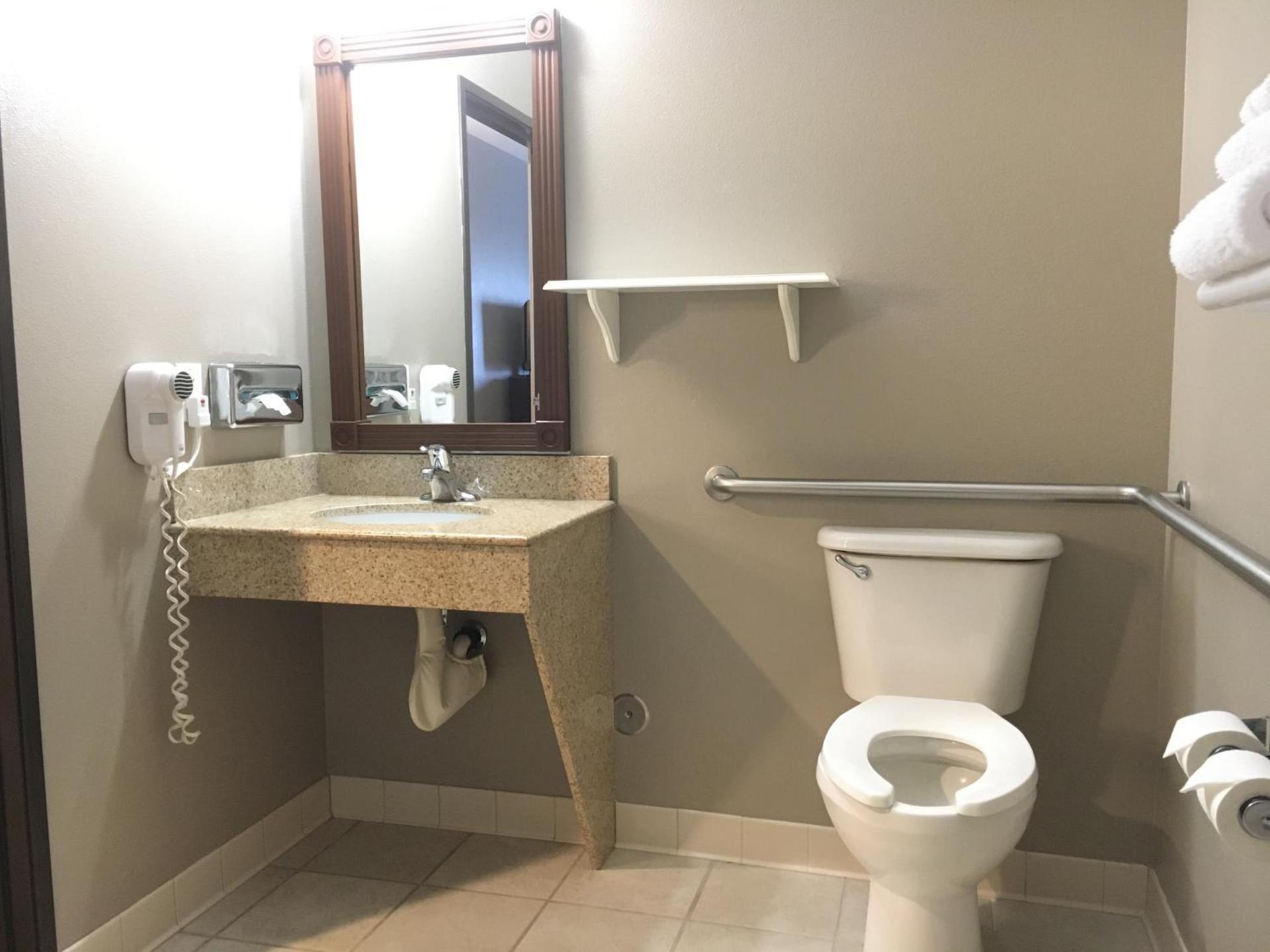 Best Western Wheatland Inn photo 36