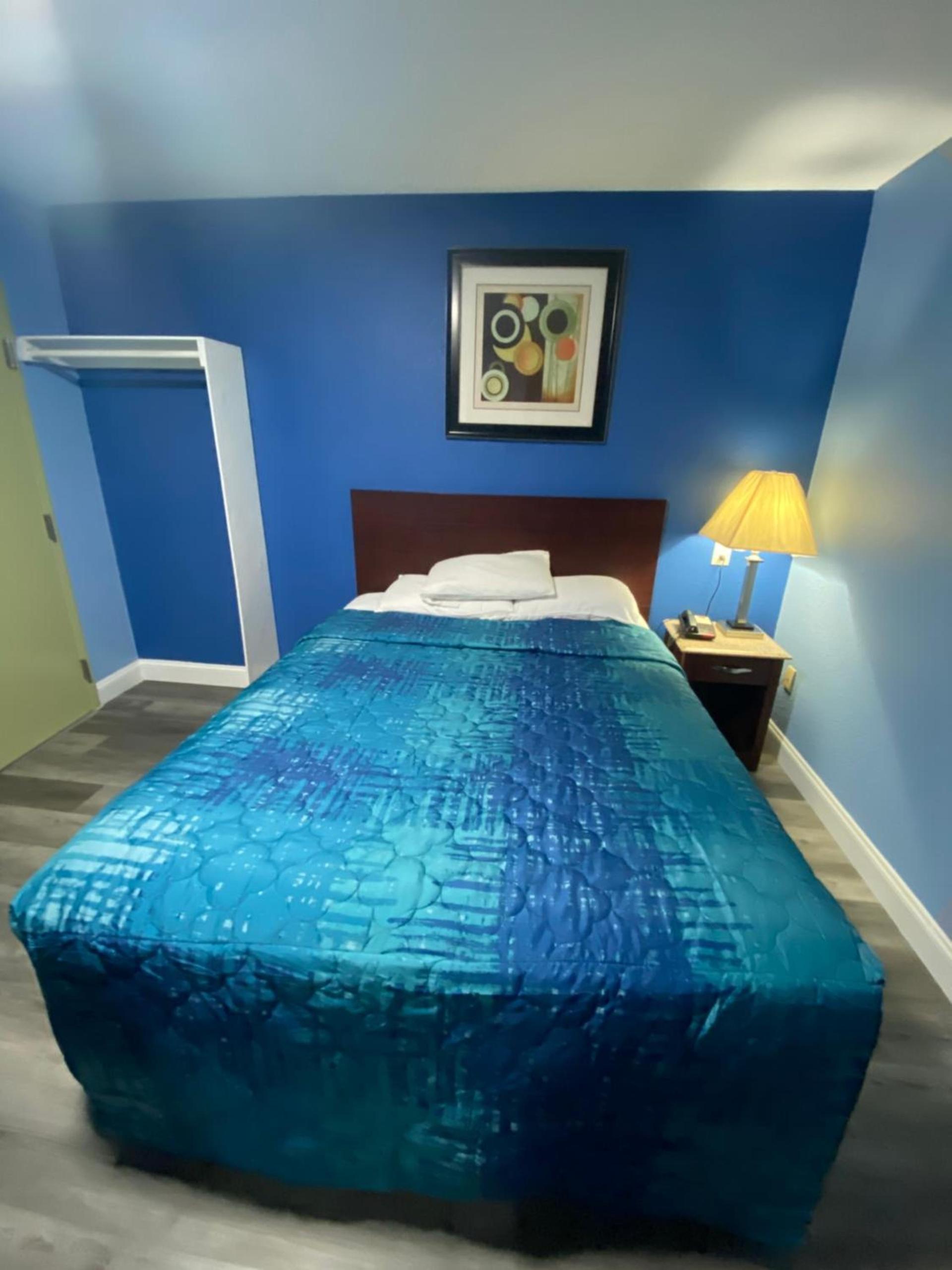 Red Carpet Inn & Suites Wrightstown photo 10