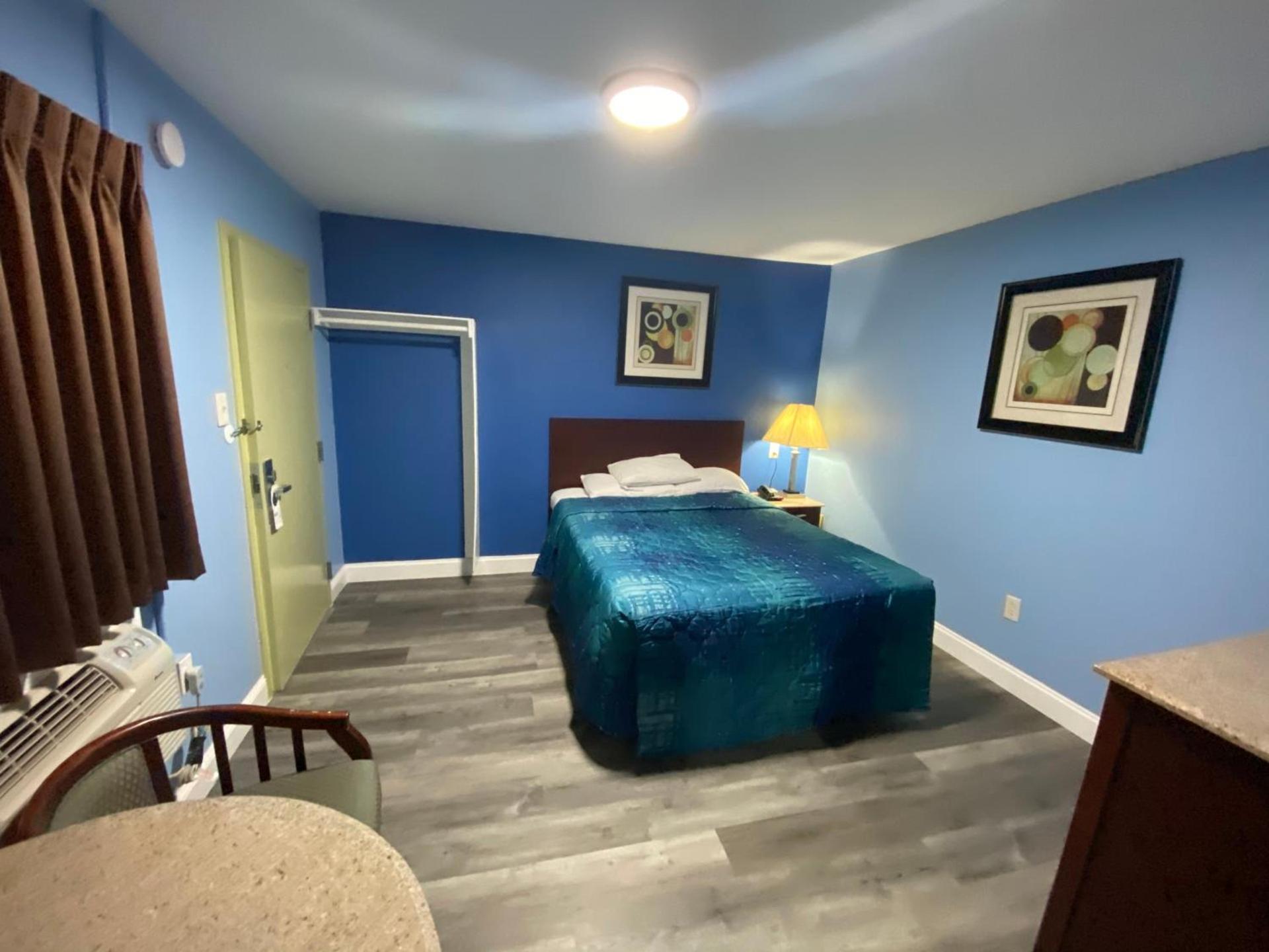 Red Carpet Inn & Suites Wrightstown photo 8