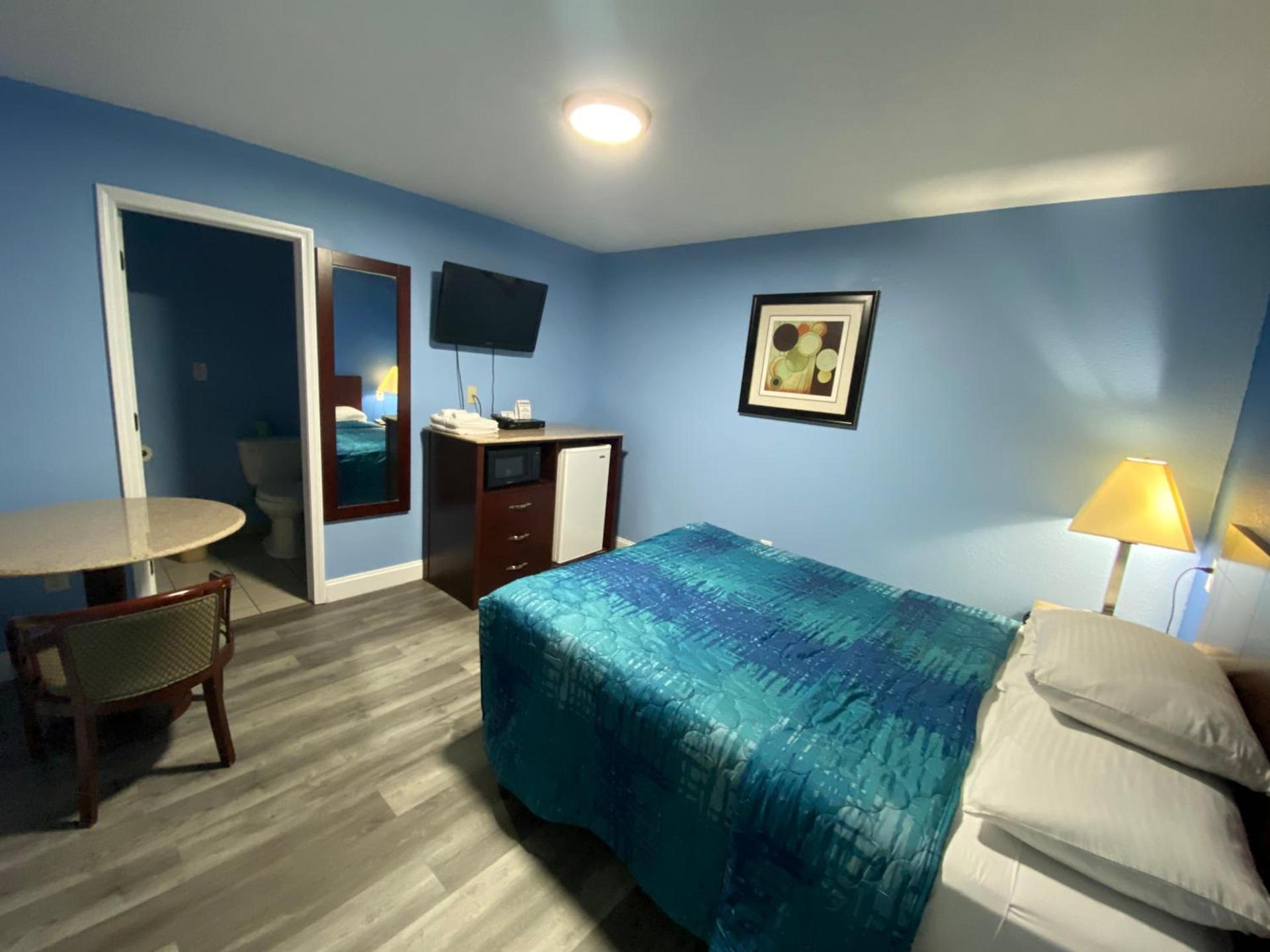Red Carpet Inn & Suites Wrightstown photo 7
