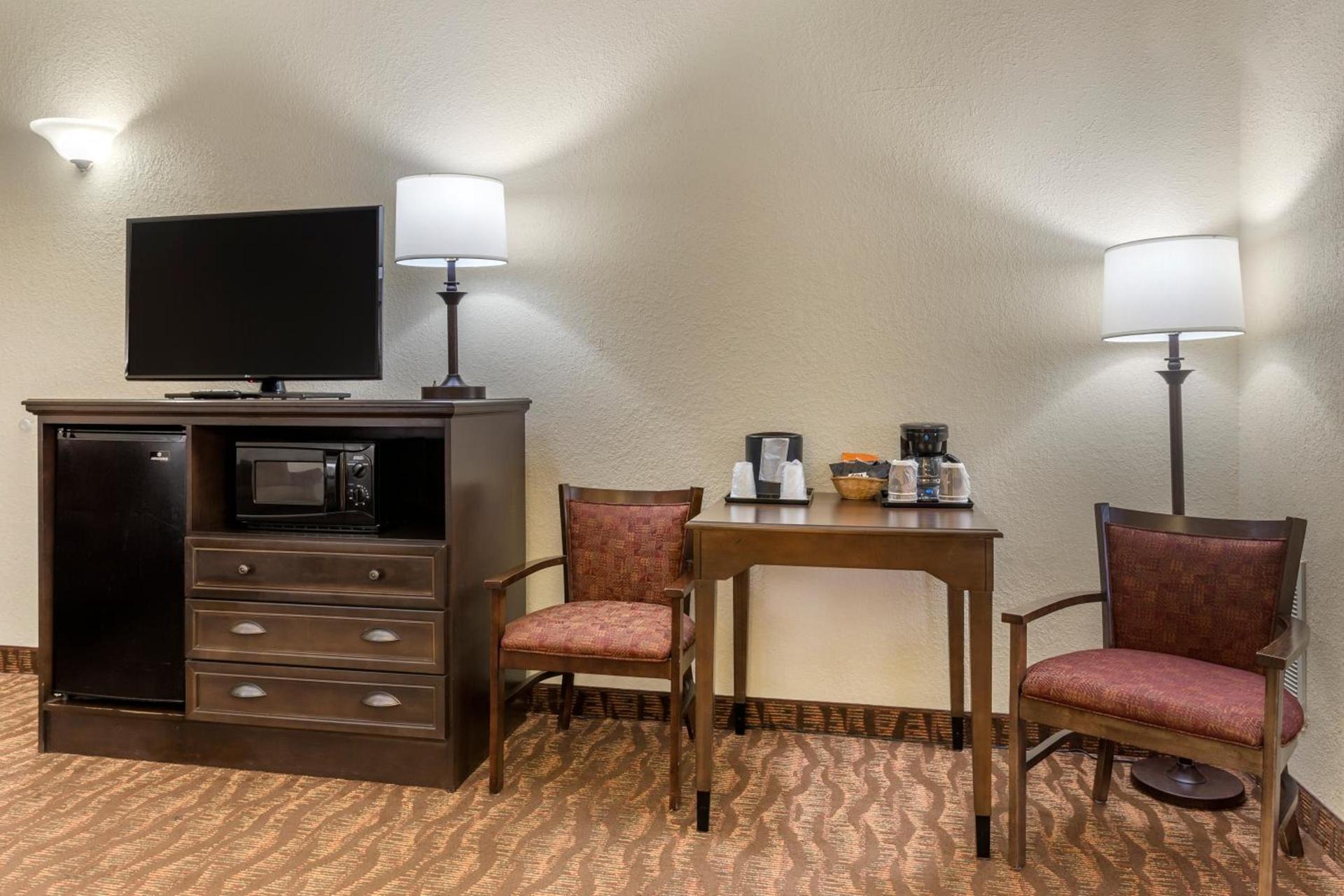 Comfort Inn at Thousand Hills photo 20