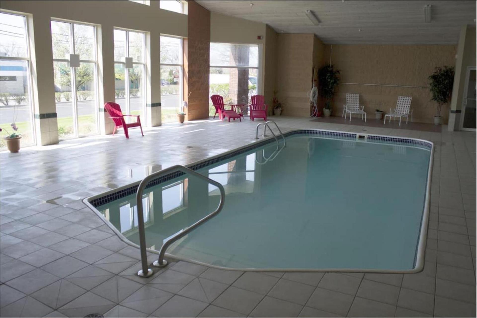 Comstock Inn & Conference Center photo 17
