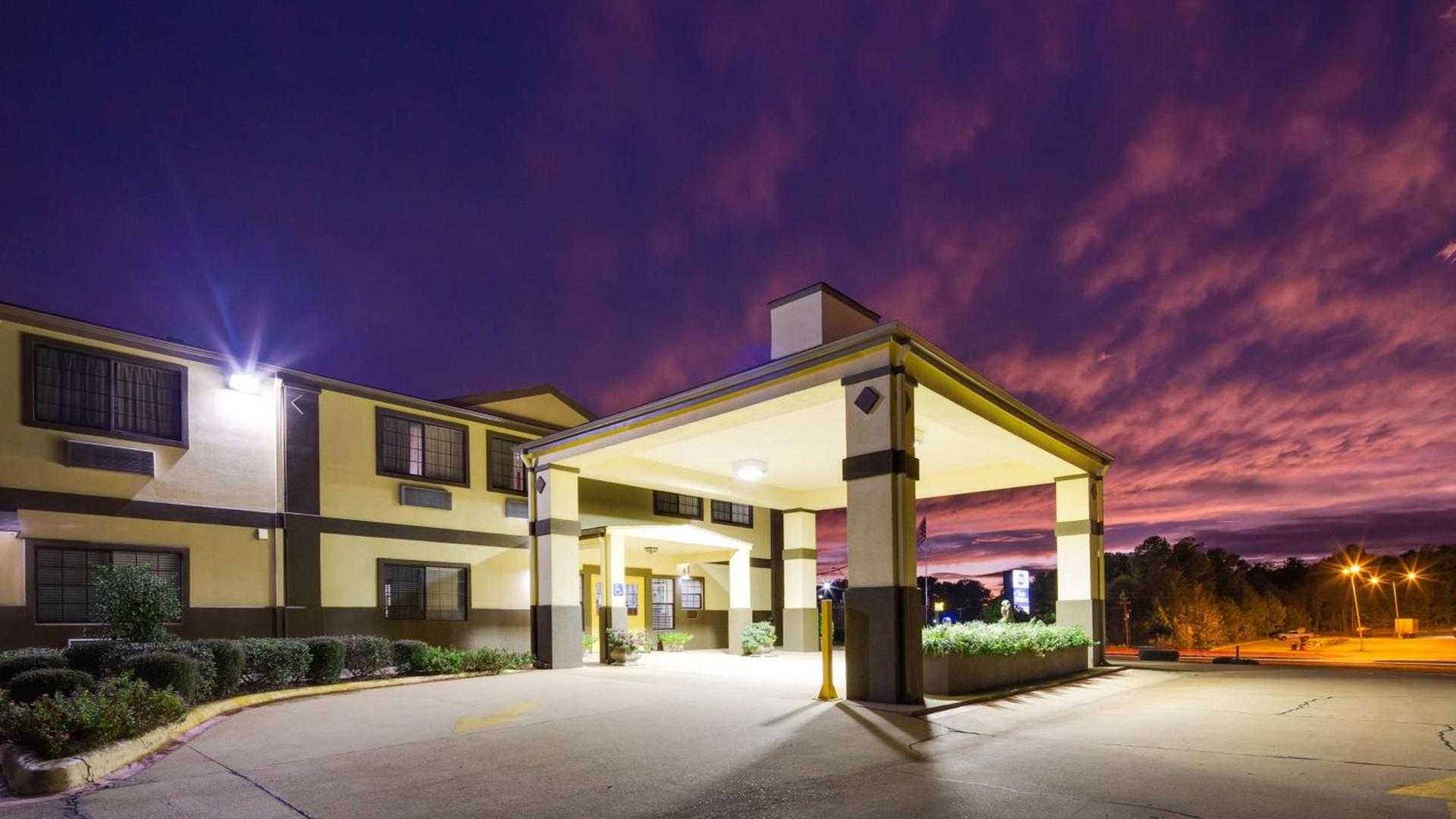 Best Western Pineywoods Inn photo 4