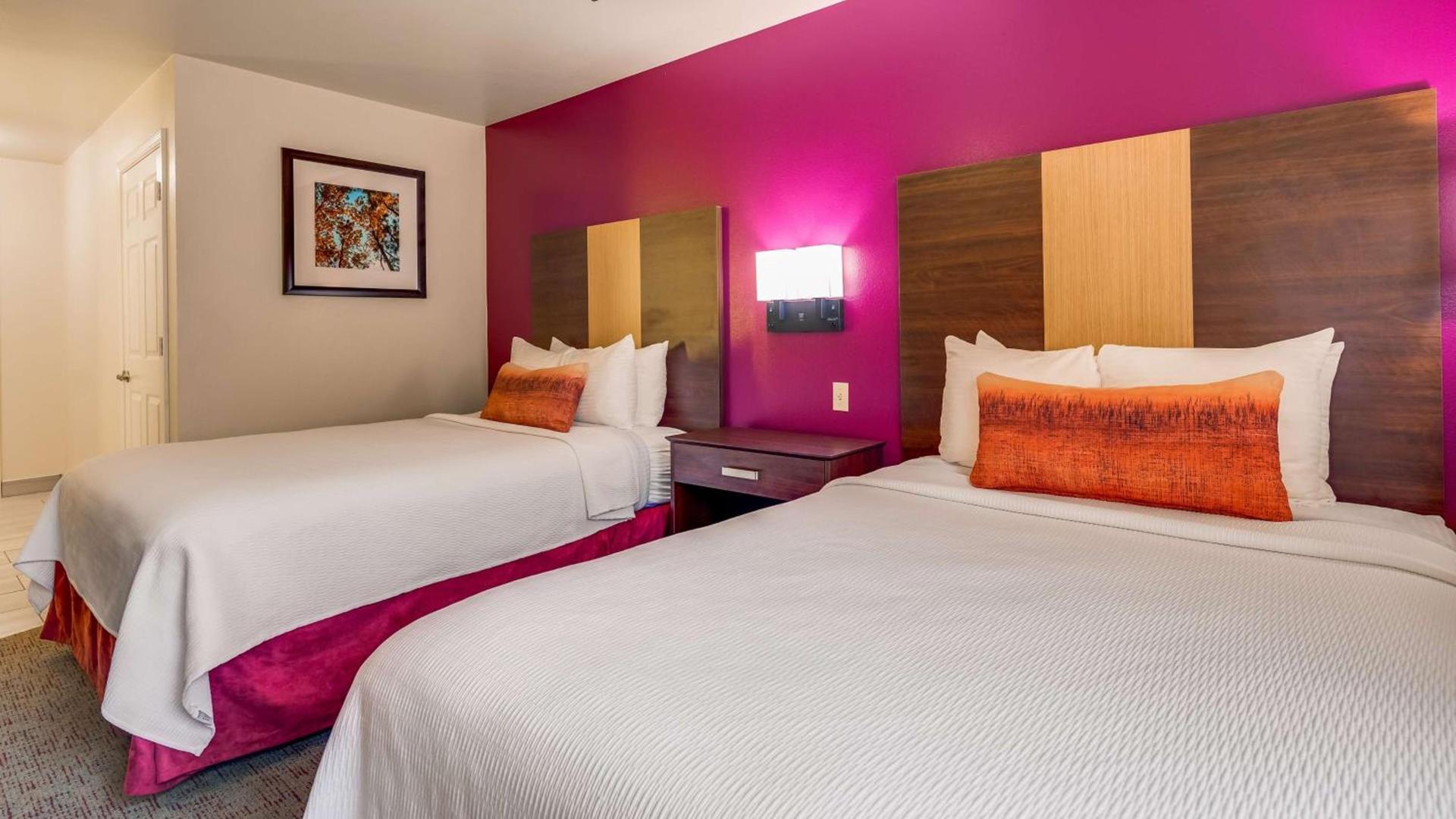 Best Western Pineywoods Inn photo 12