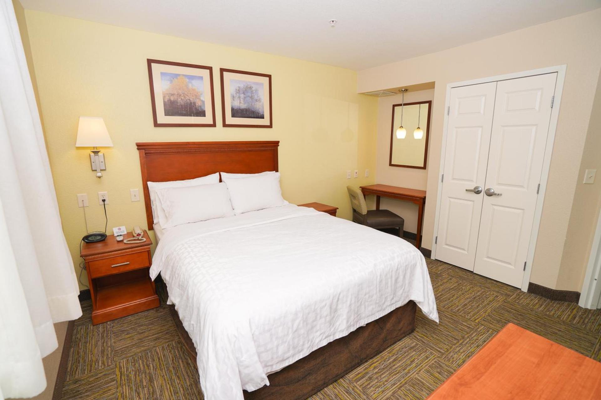Candlewood Suites Boise - Towne Square by IHG photo 29