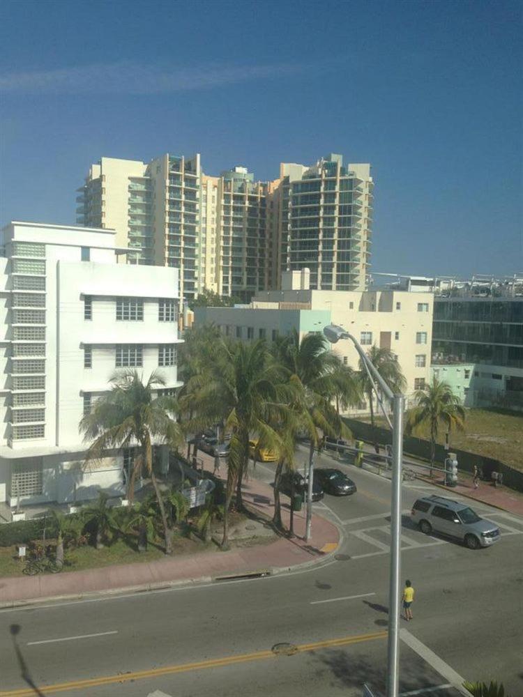 Collins Avenue Hostel photo 8