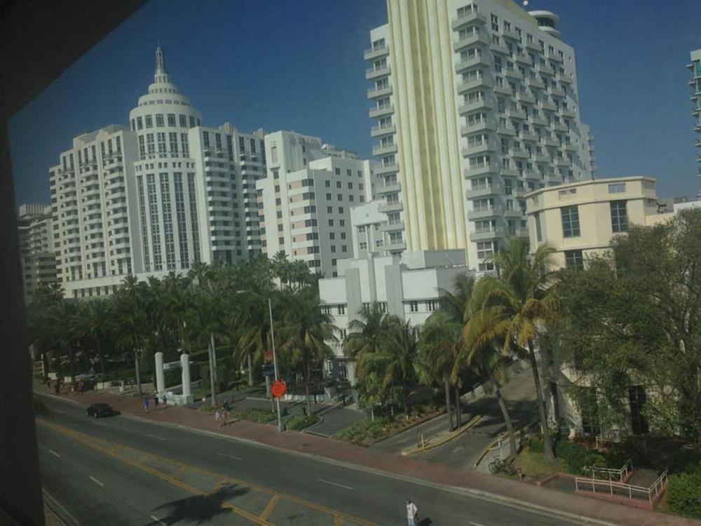 Collins Avenue Hostel photo 9
